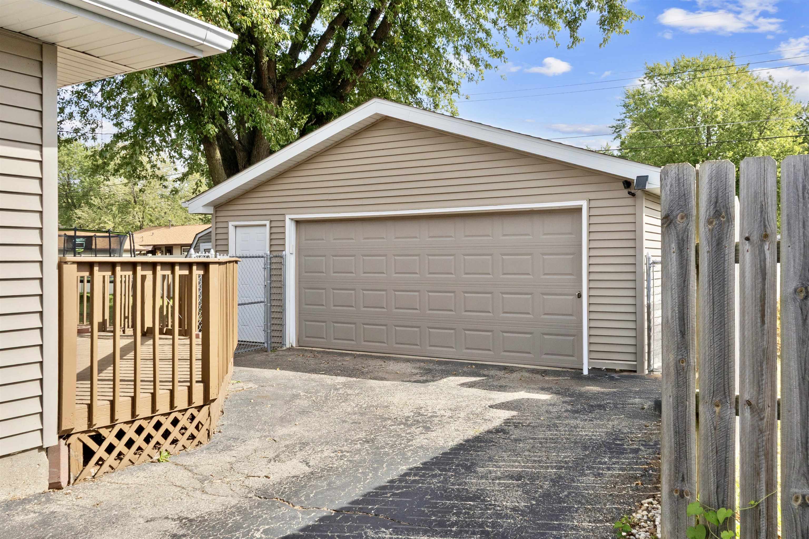 2219 Pioneer Road