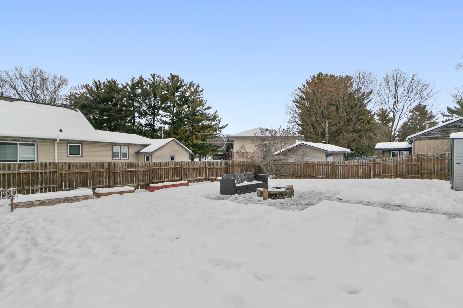 906 N Main Street