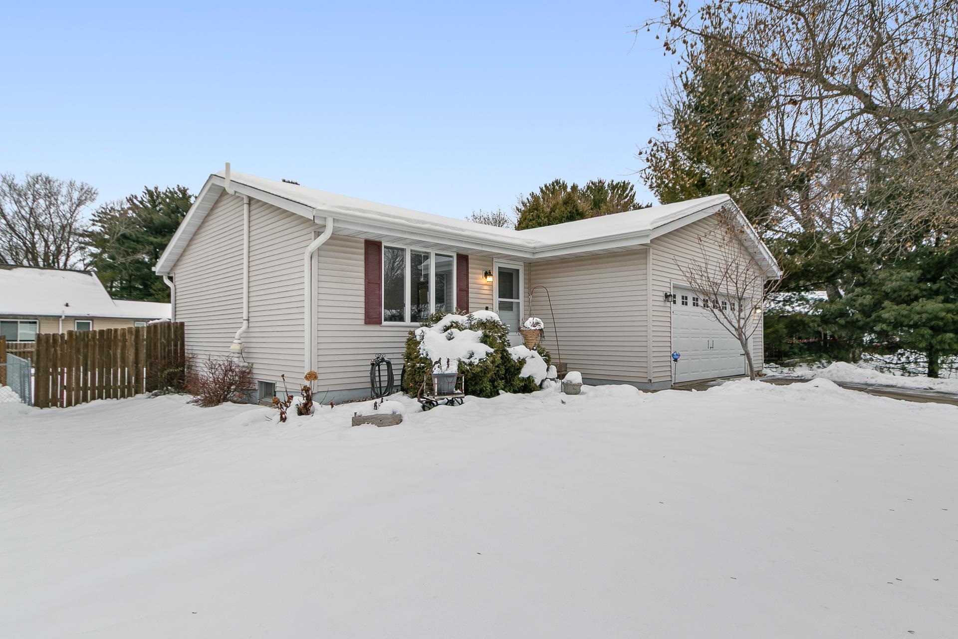 906 N Main Street