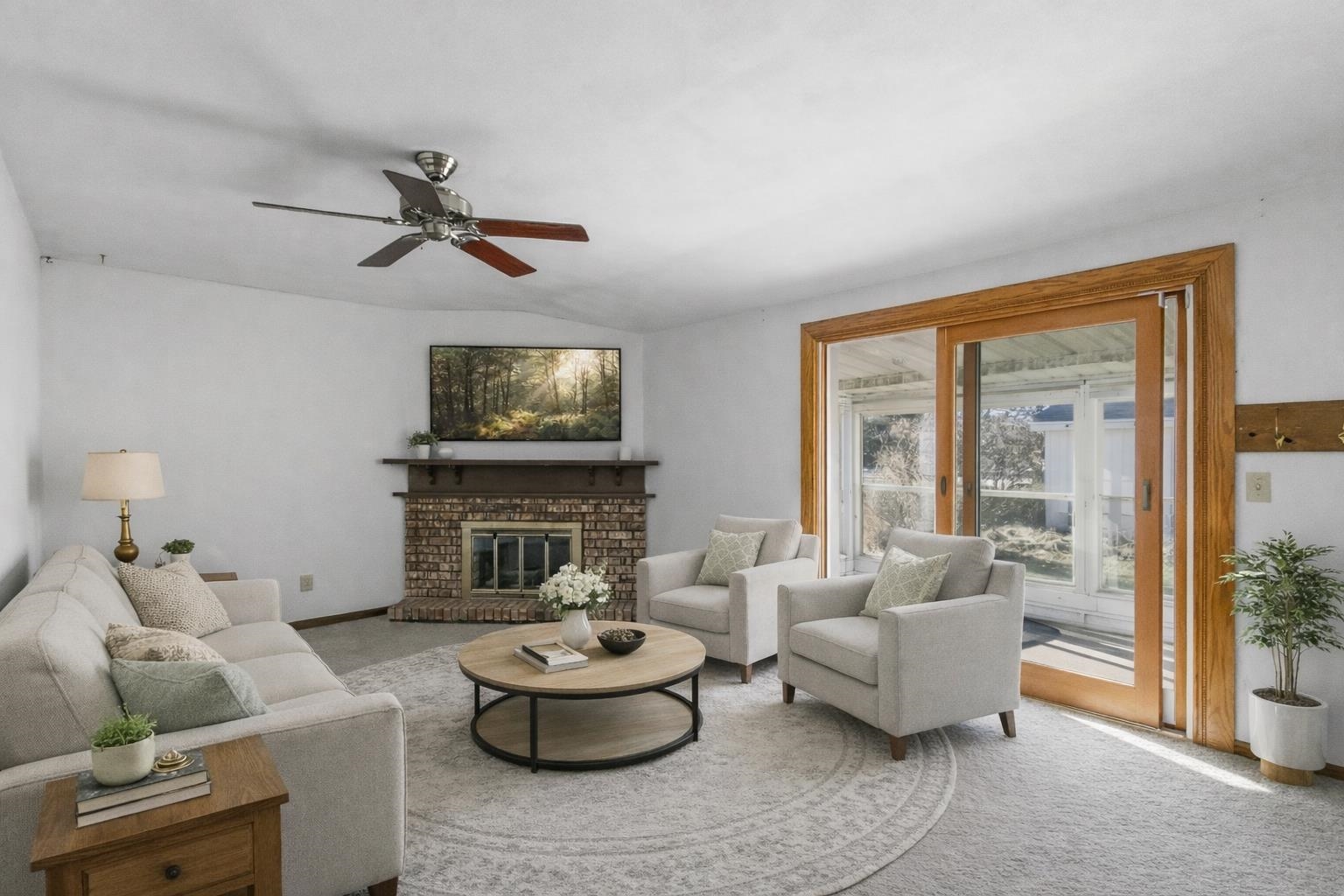 2315 N Claremont Drive