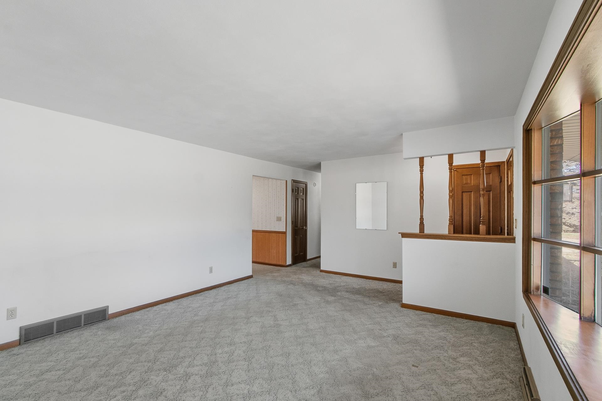 2315 N Claremont Drive