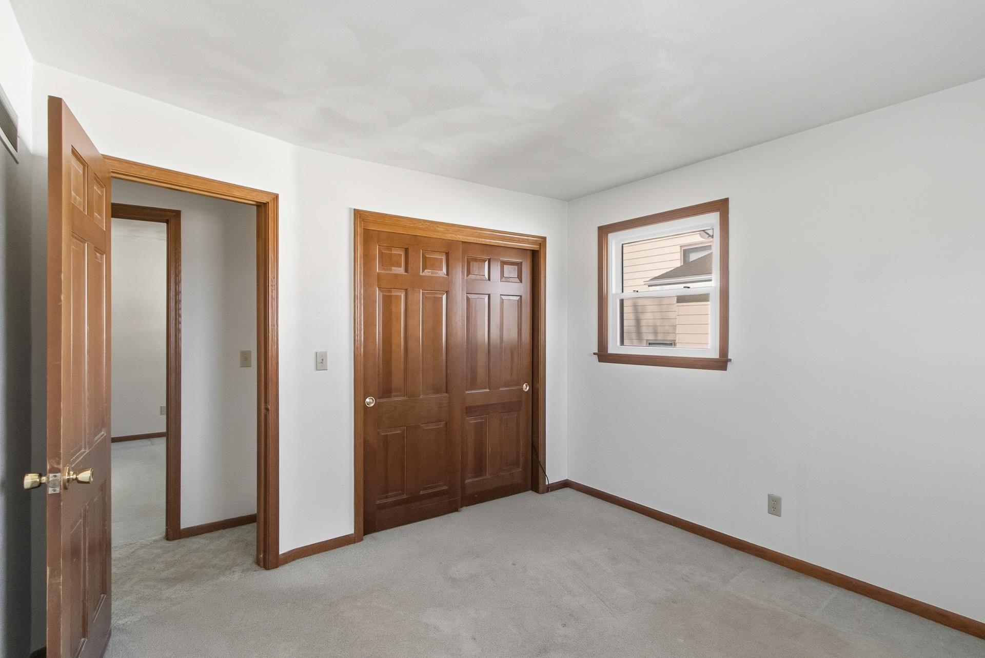 2315 N Claremont Drive