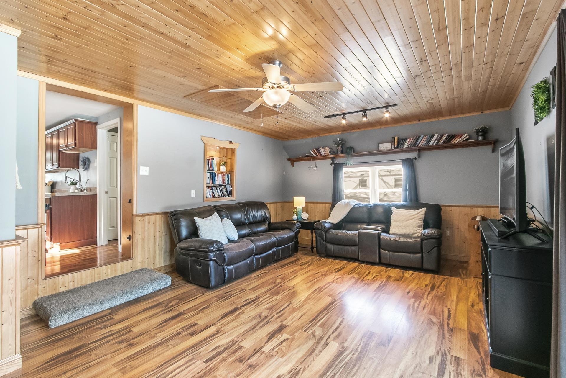 11548 N Maple Beach Drive