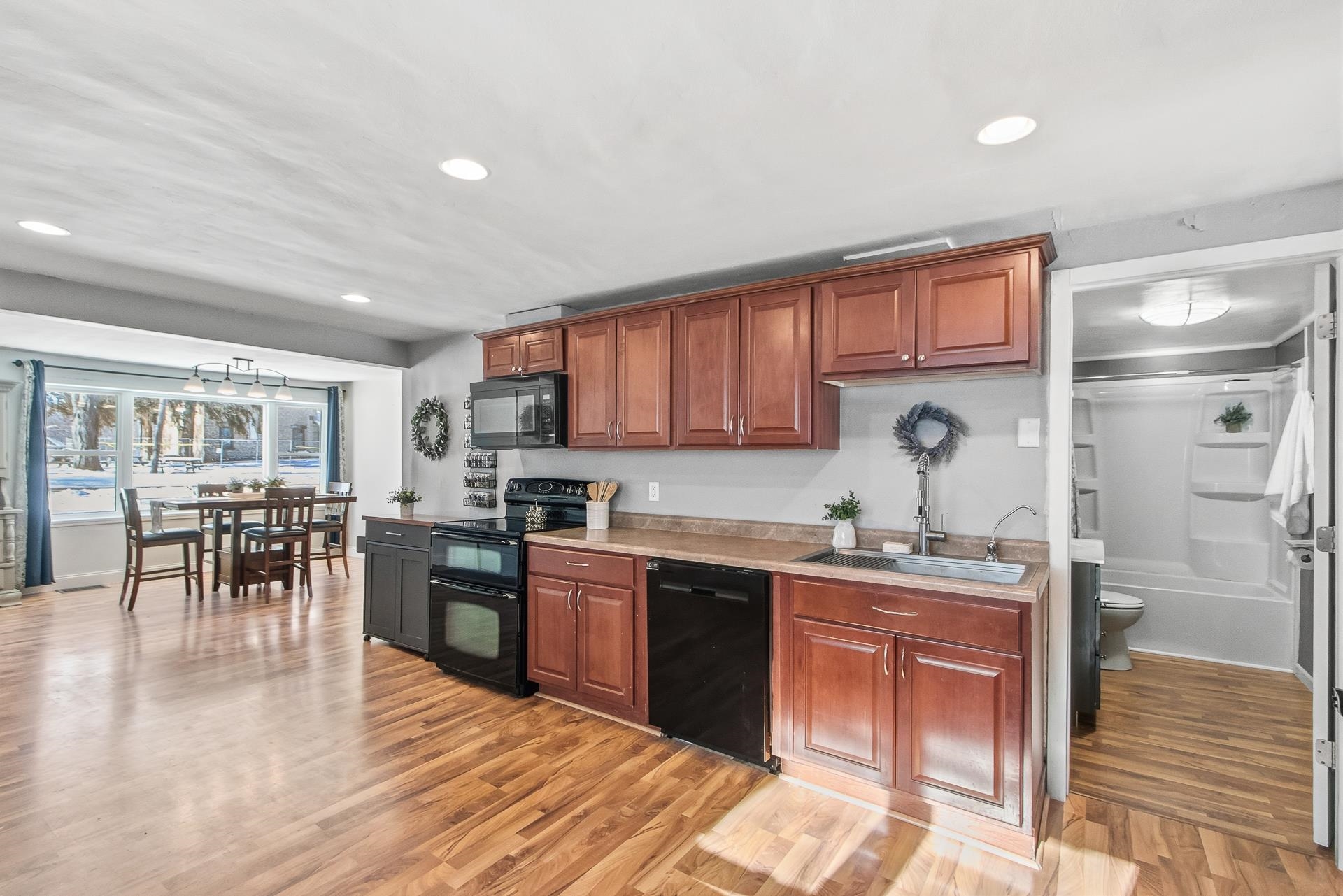 11548 N Maple Beach Drive