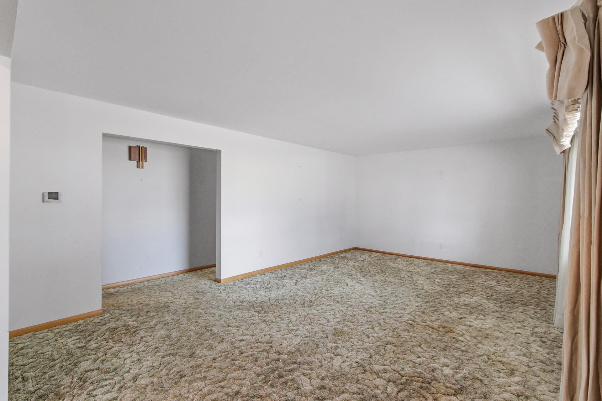 1104 Woodman Road