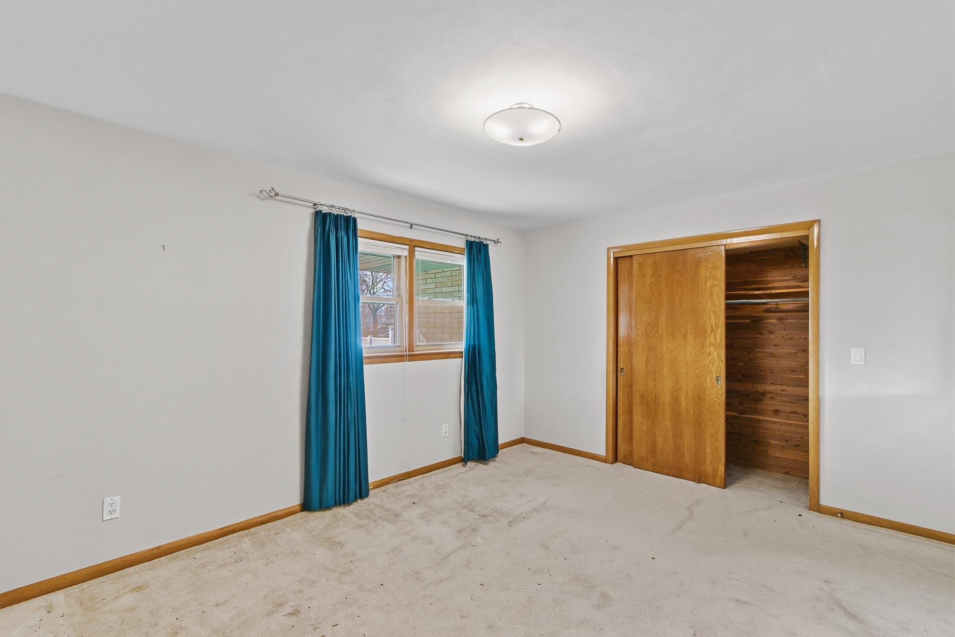 1104 Woodman Road