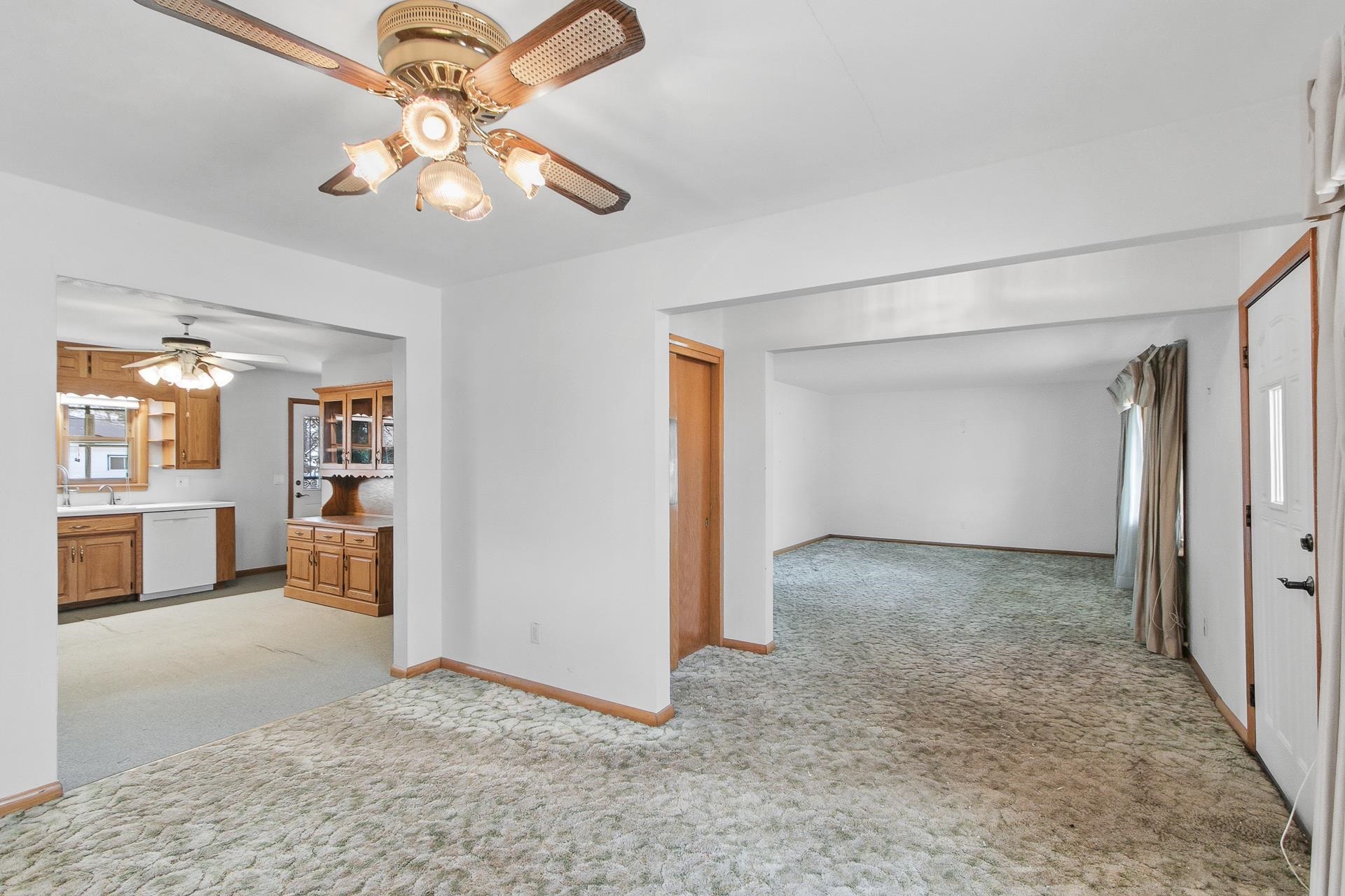 1104 Woodman Road