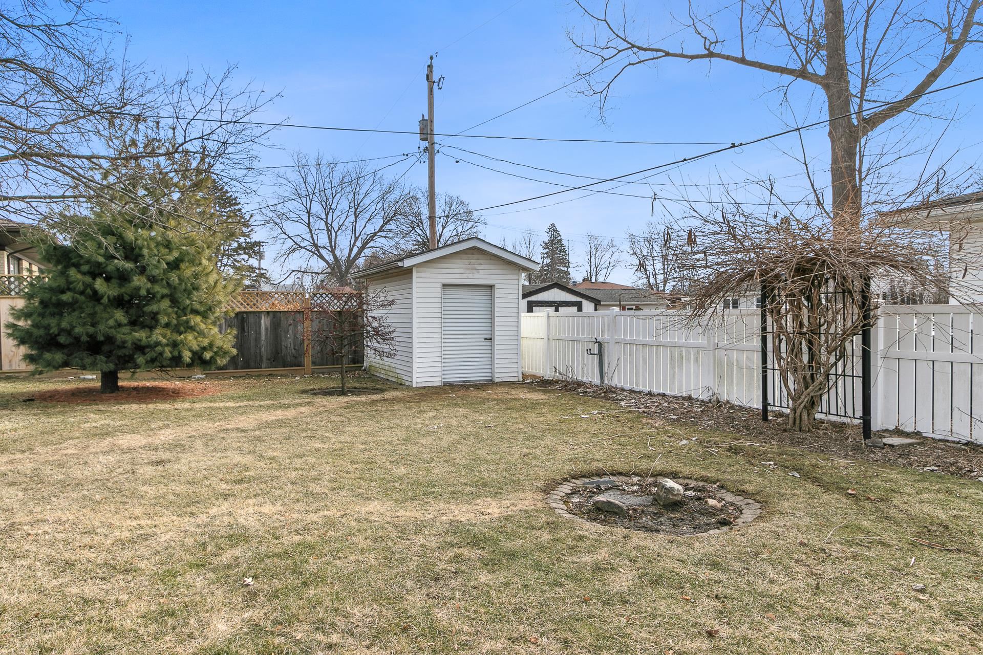 1104 Woodman Road