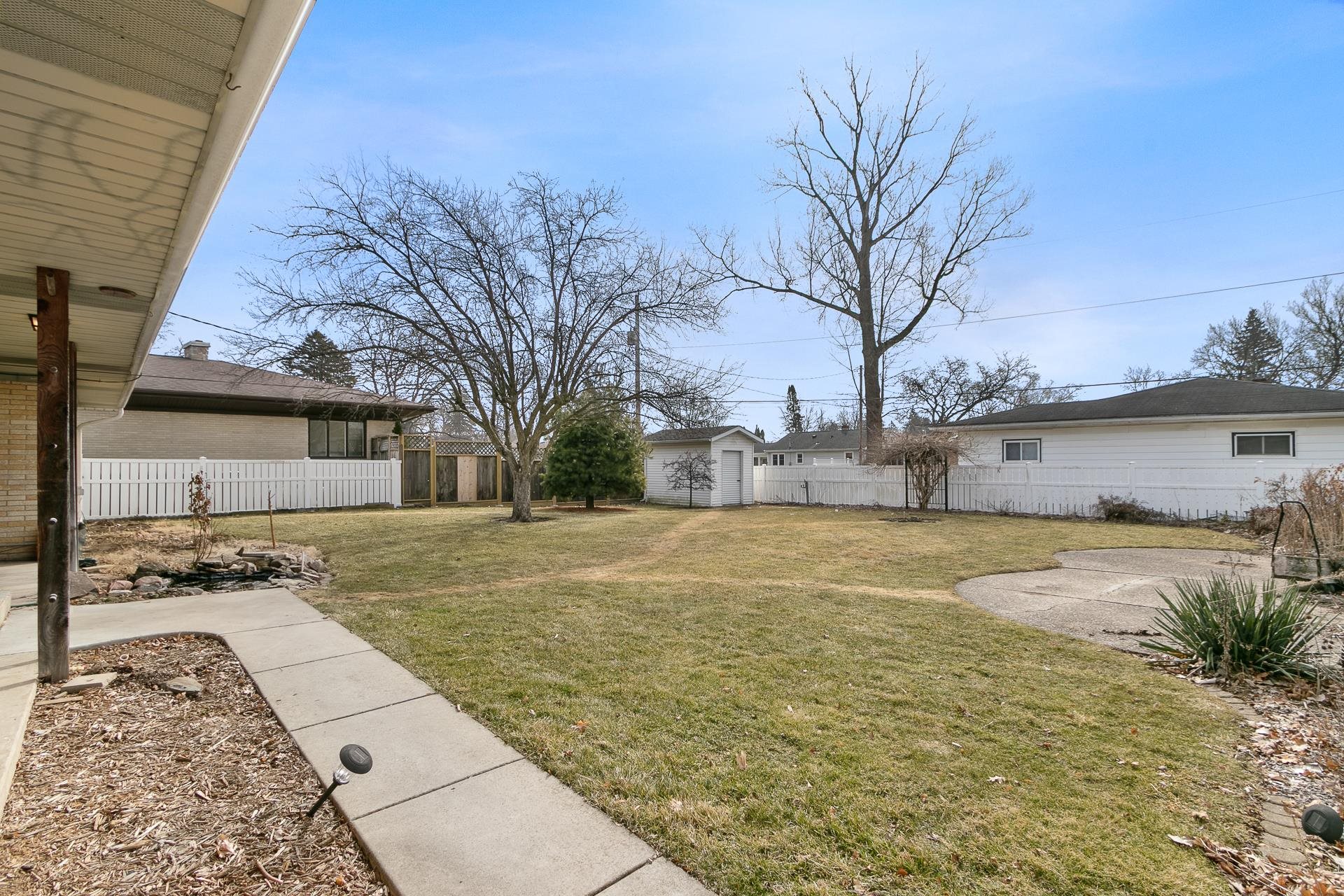 1104 Woodman Road