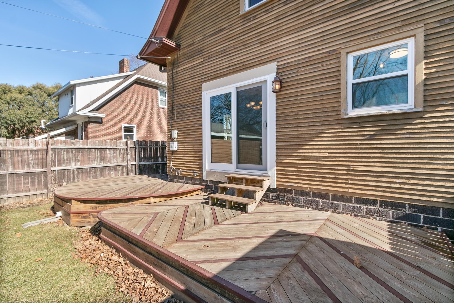 825 N Garfield Avenue