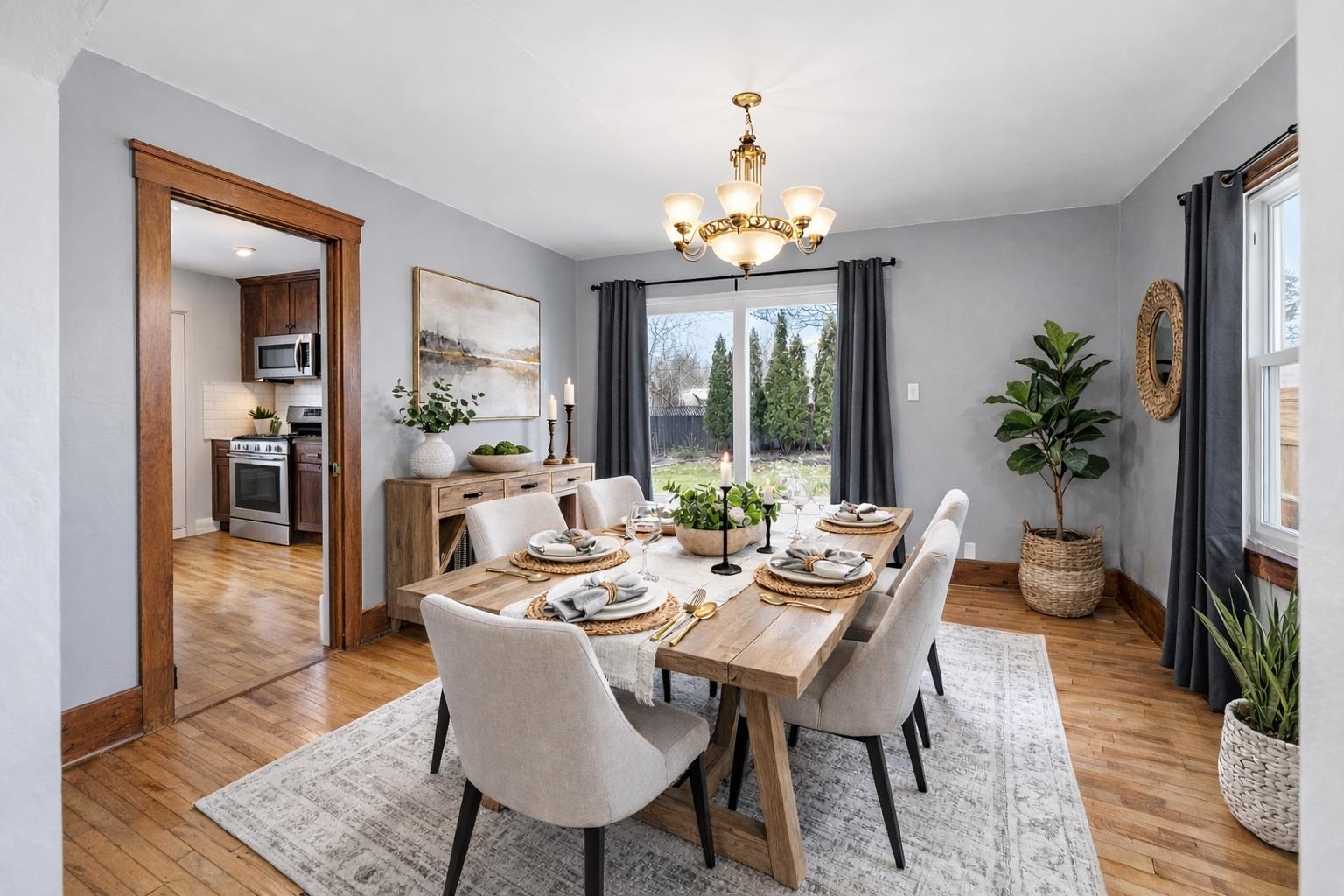 825 N Garfield Avenue