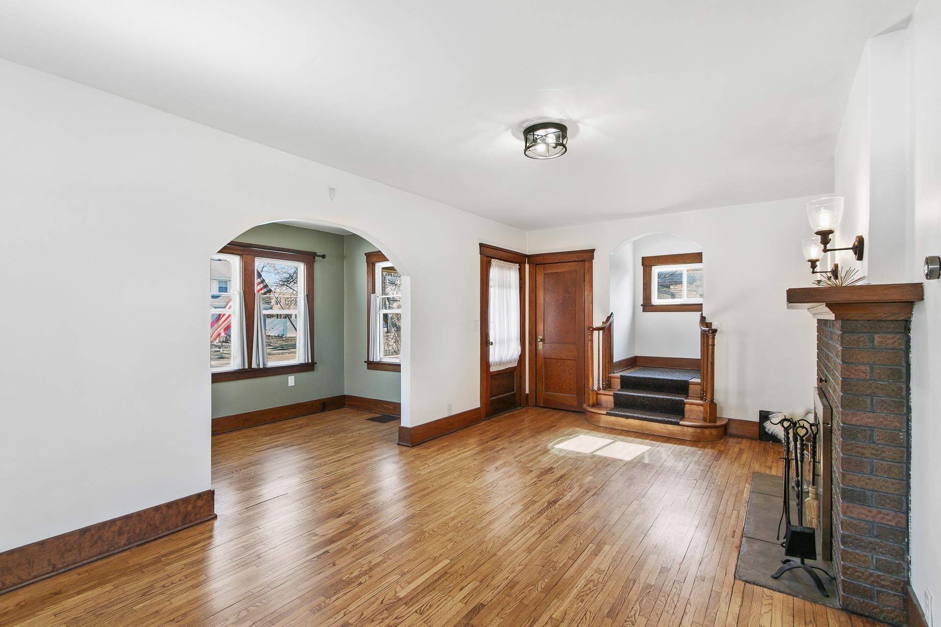 825 N Garfield Avenue