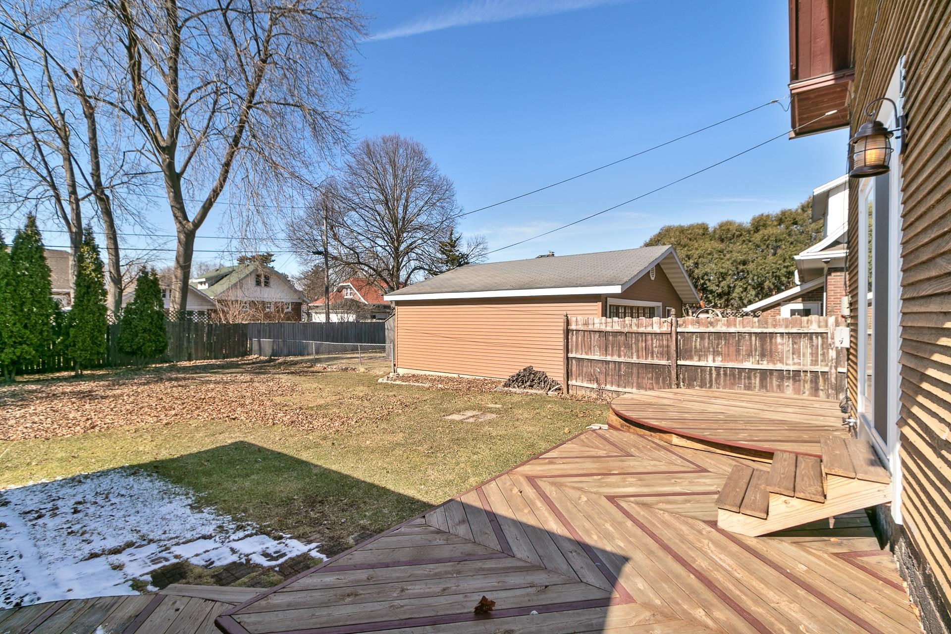 825 N Garfield Avenue