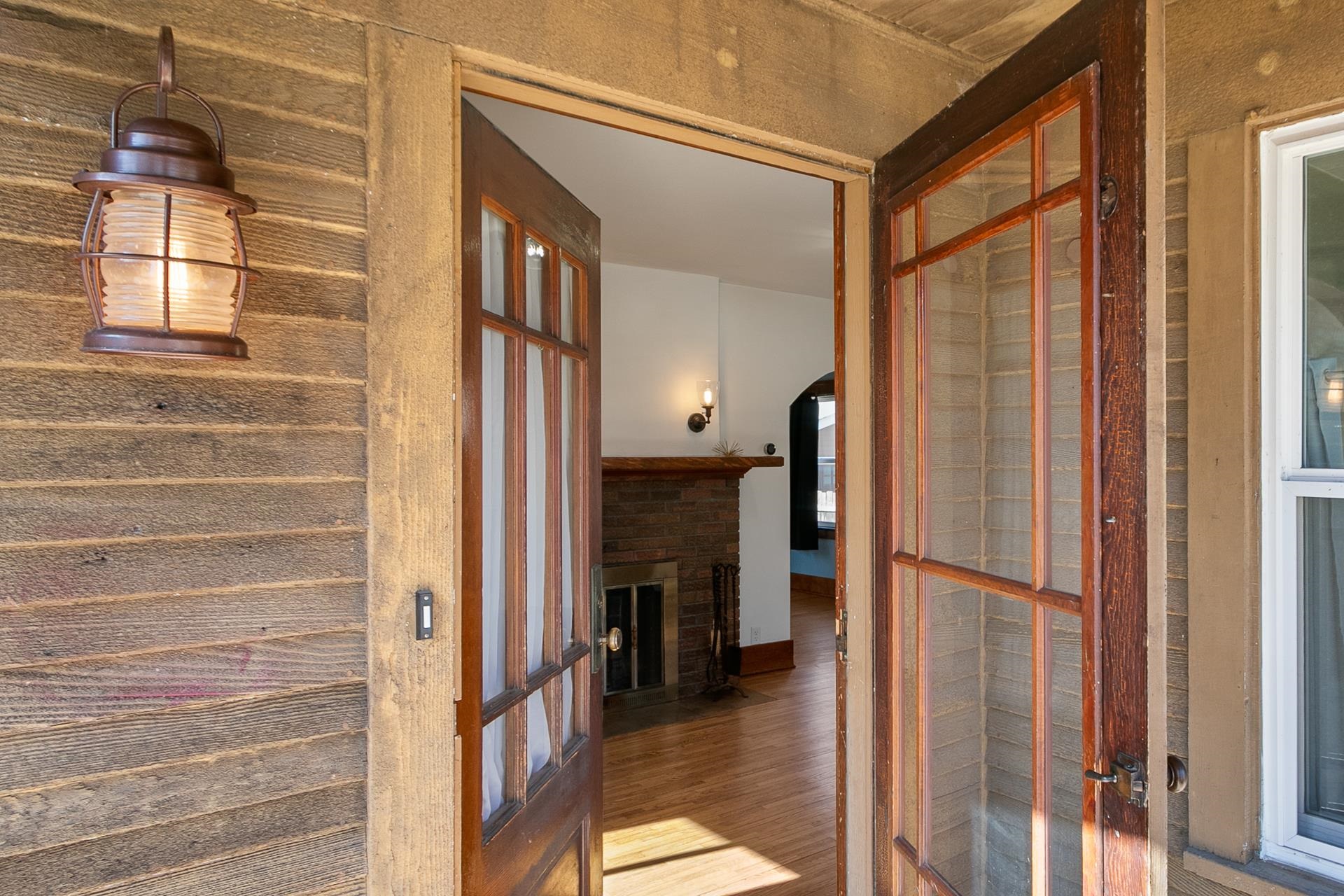 825 N Garfield Avenue