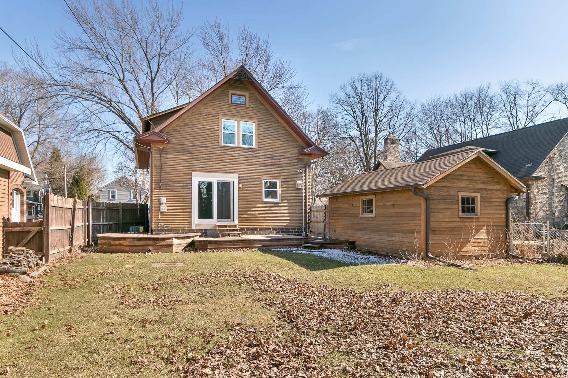 825 N Garfield Avenue