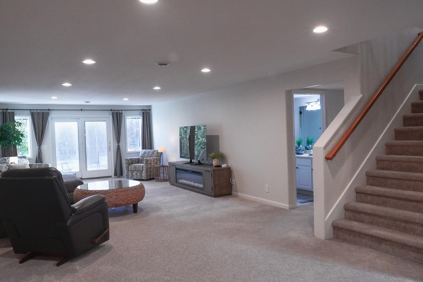 4884 Monarch Drive
