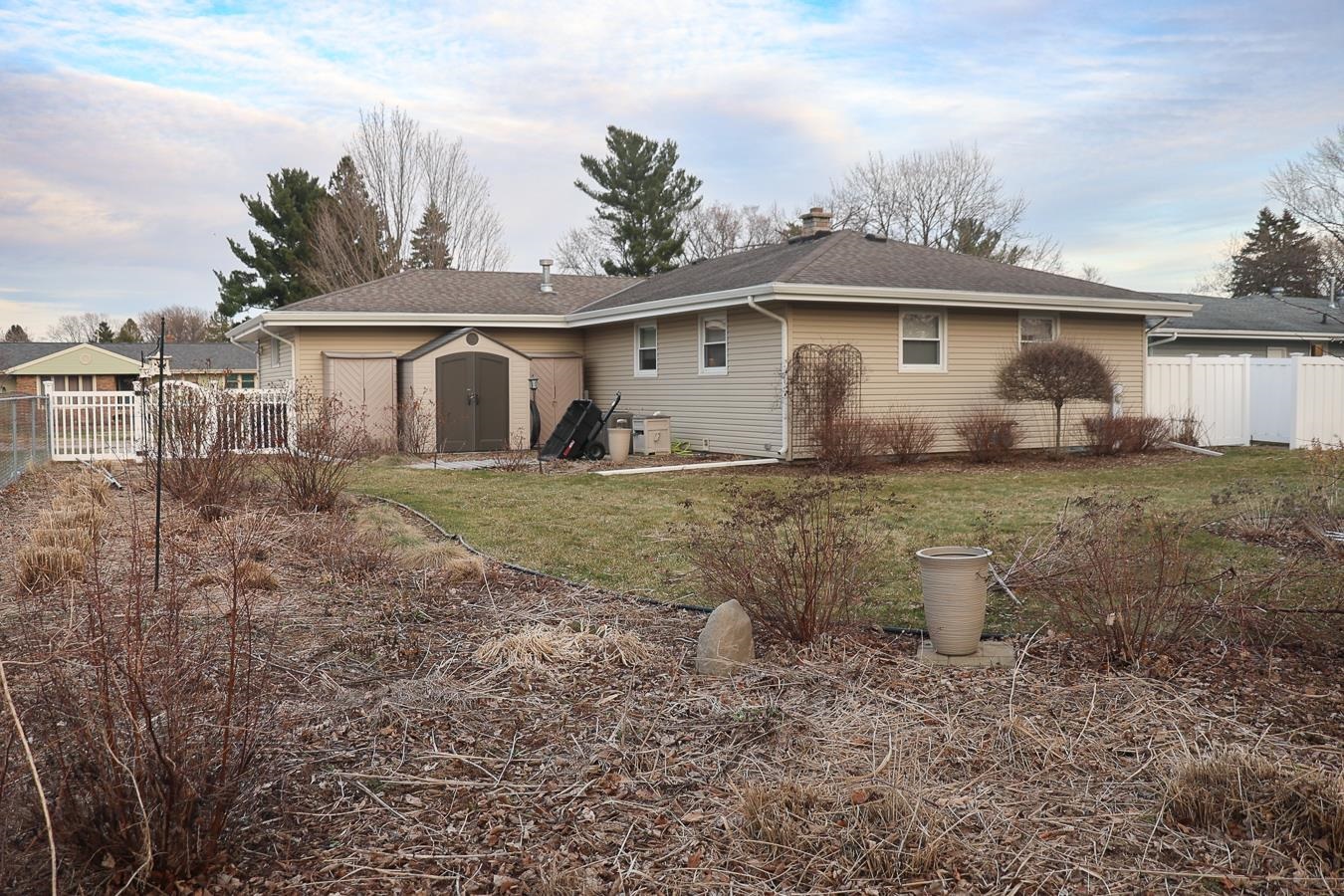 1155 Ontario Drive