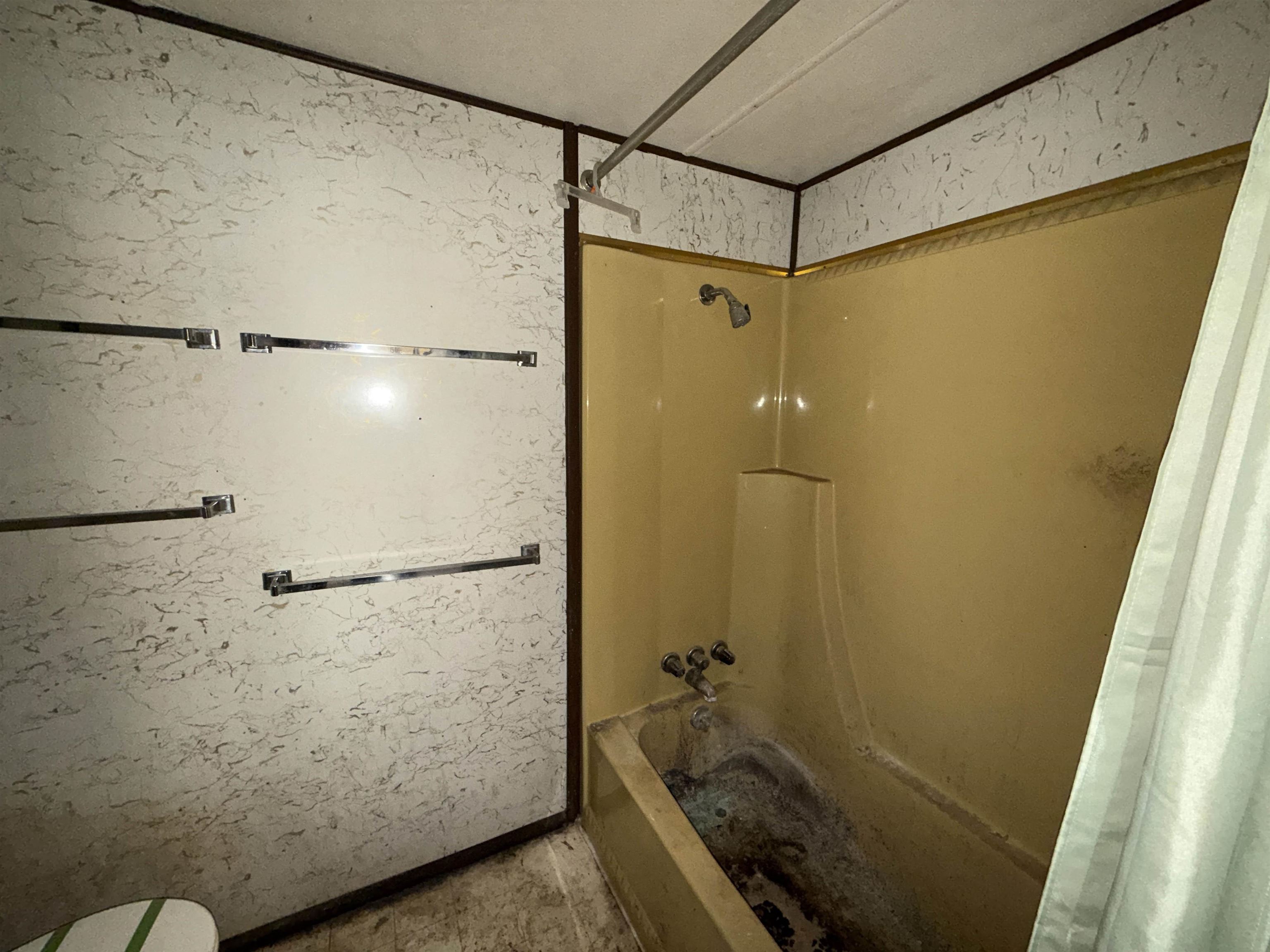 E1209 Alpine Way