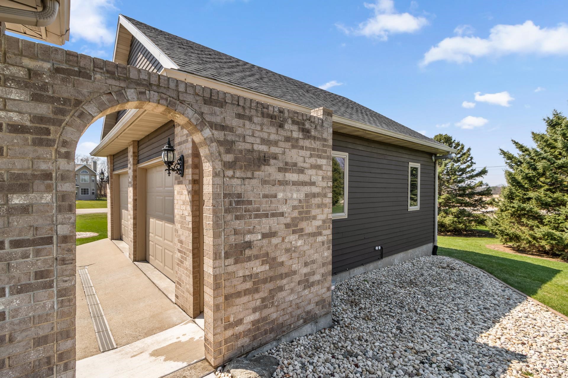 3617 E Rovi Drive