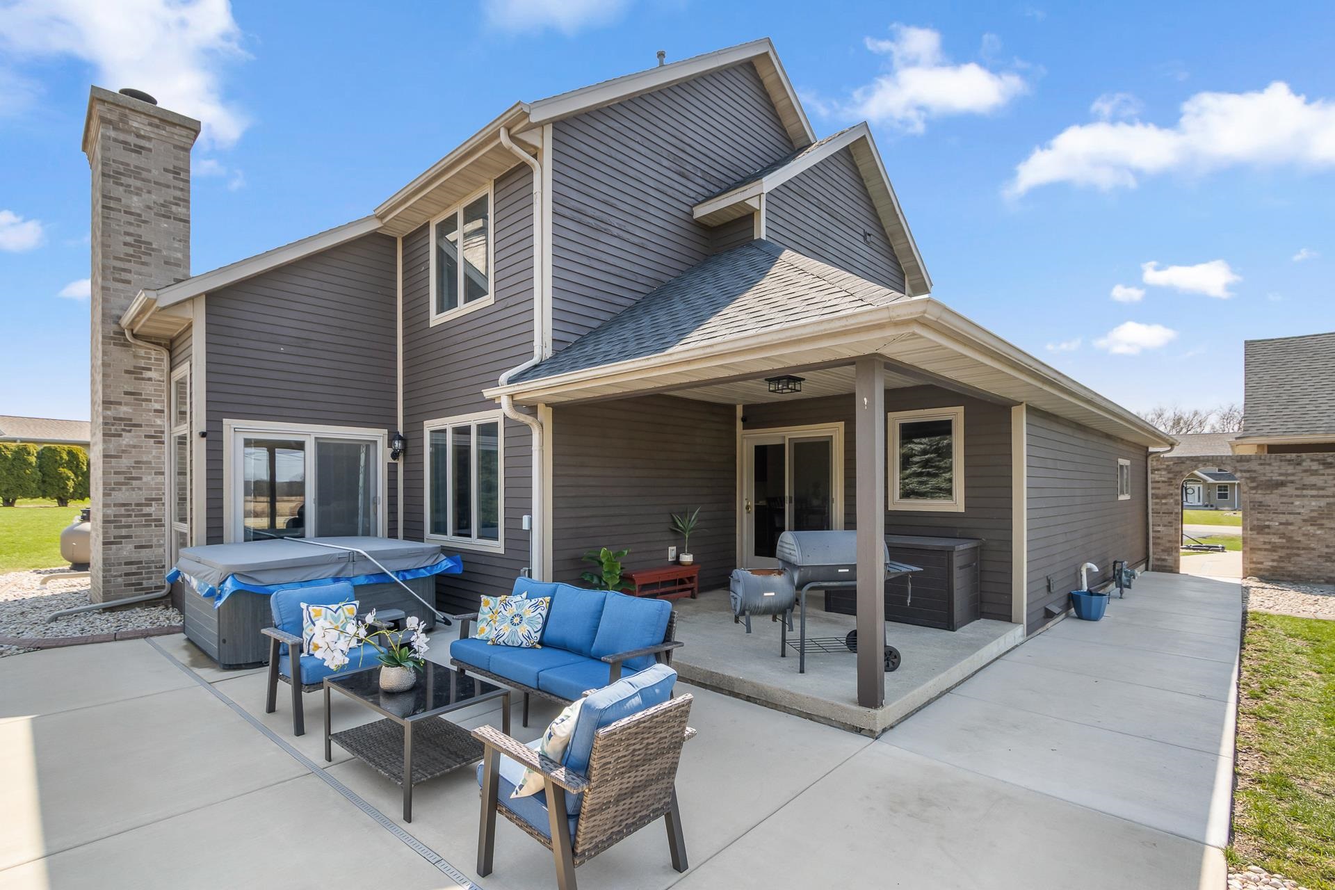 3617 E Rovi Drive
