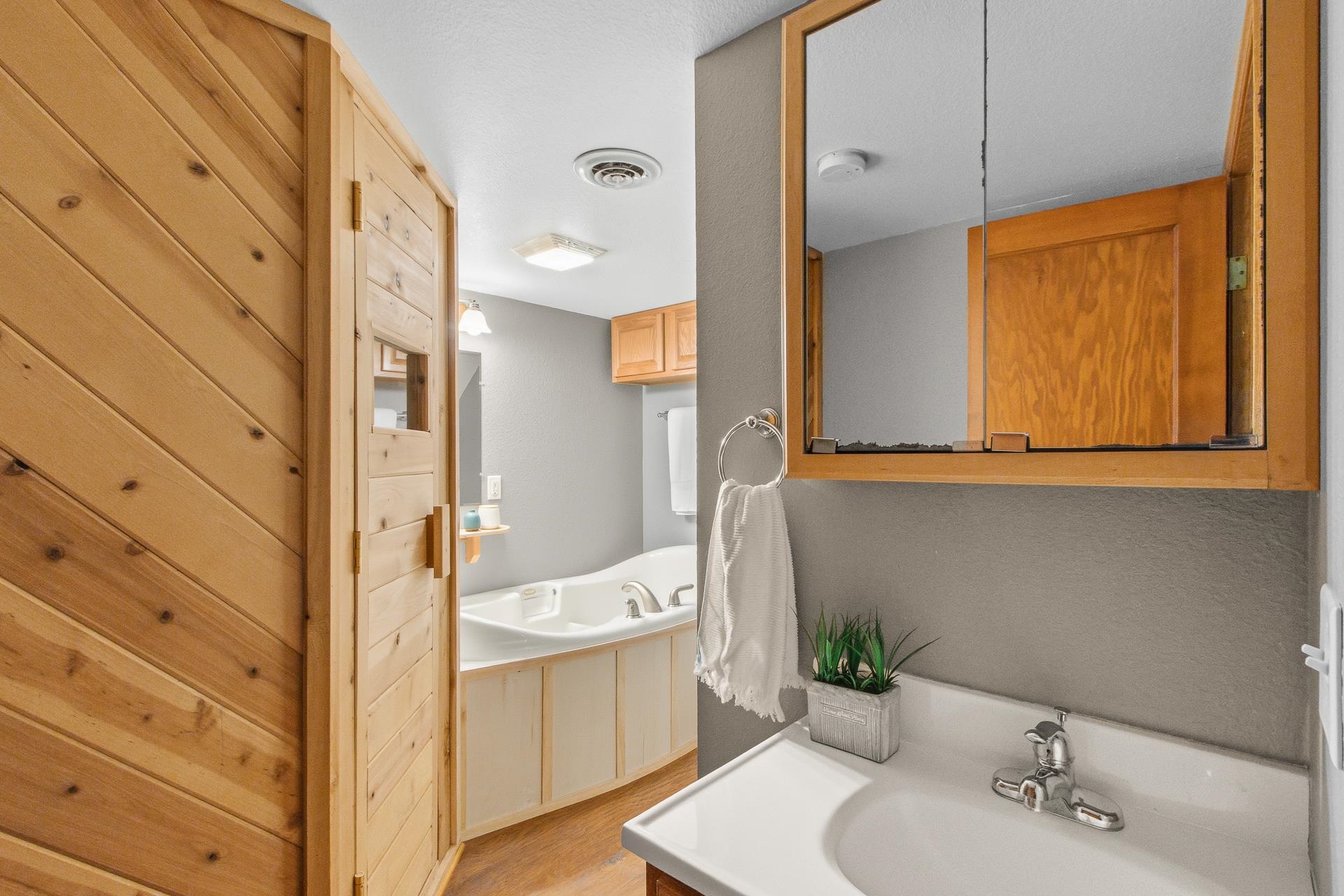 N1017,1021,1025 Vinnie Ha Ha Road