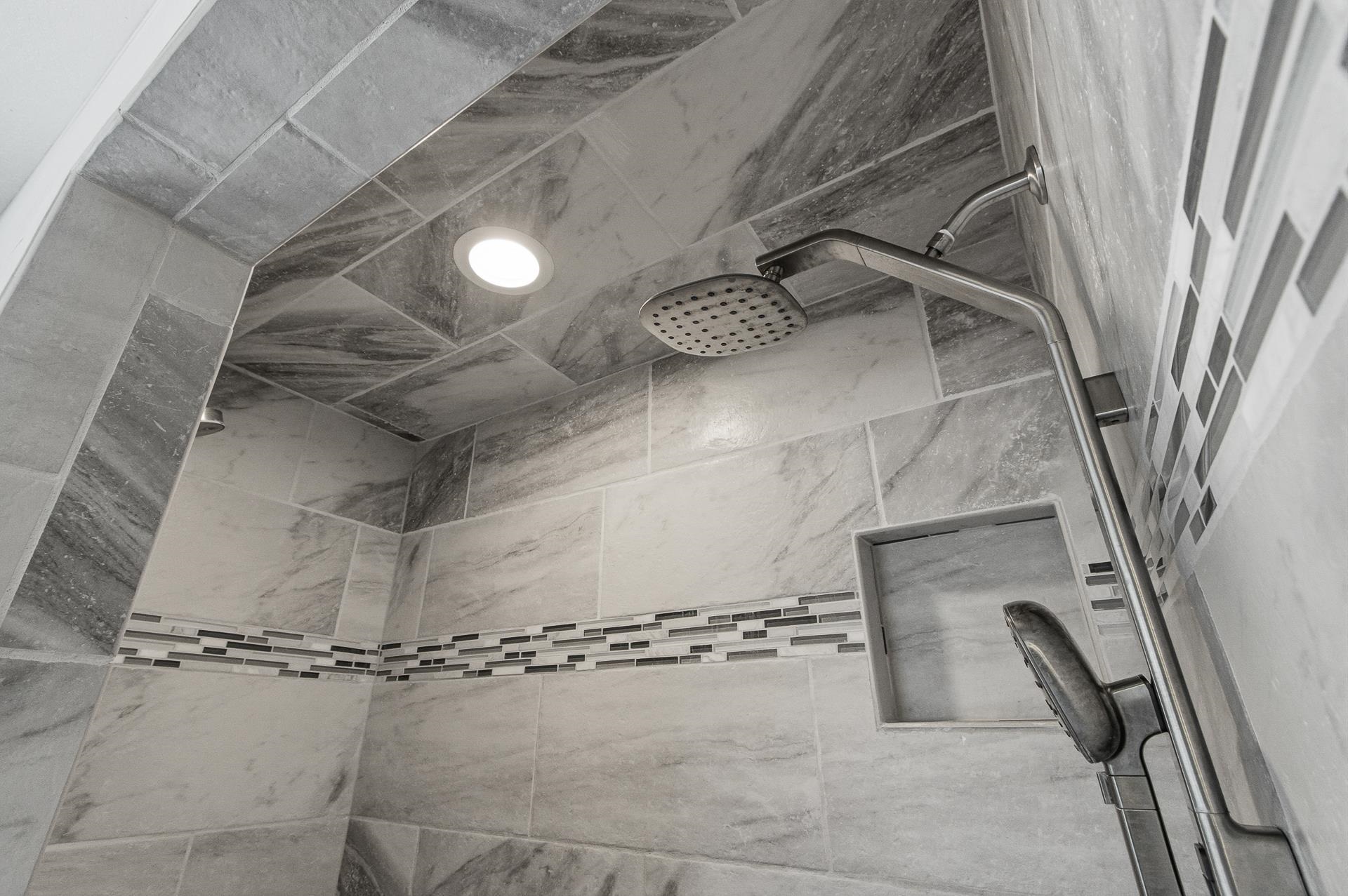 N1021 Vinnie Ha Ha Road