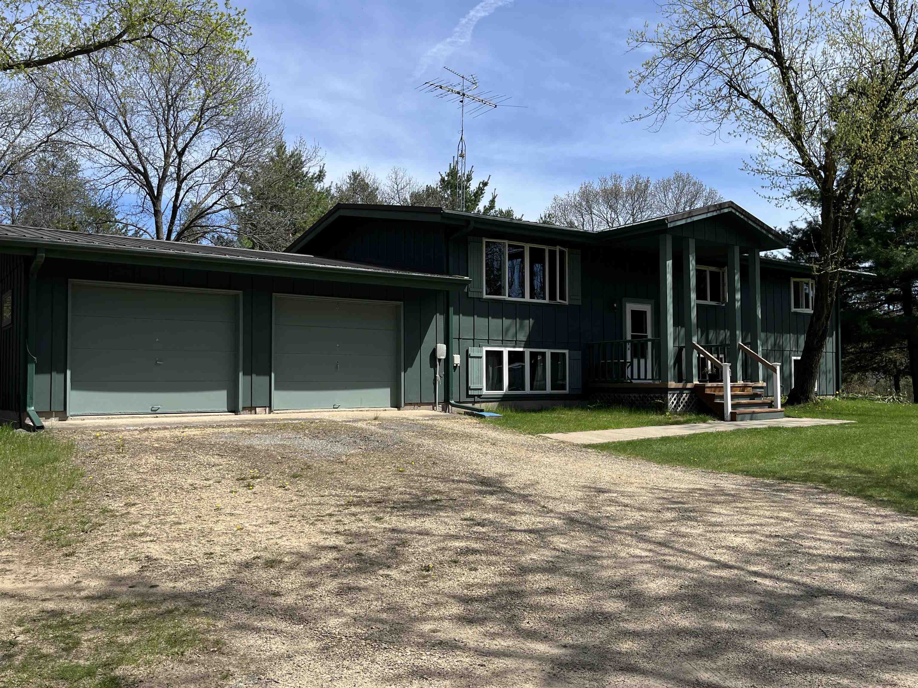 2810 County Road B