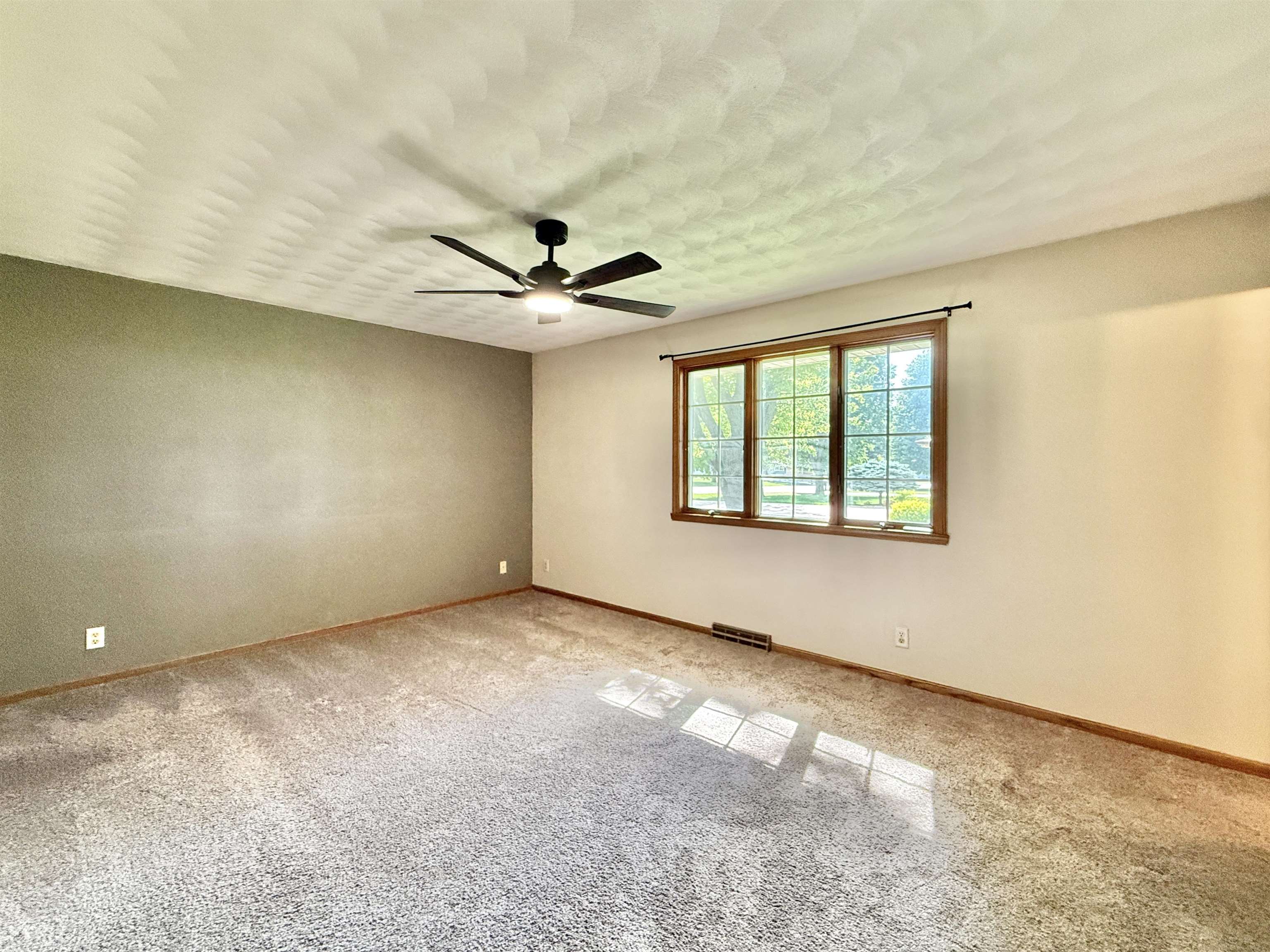 2450 S Lathers Road