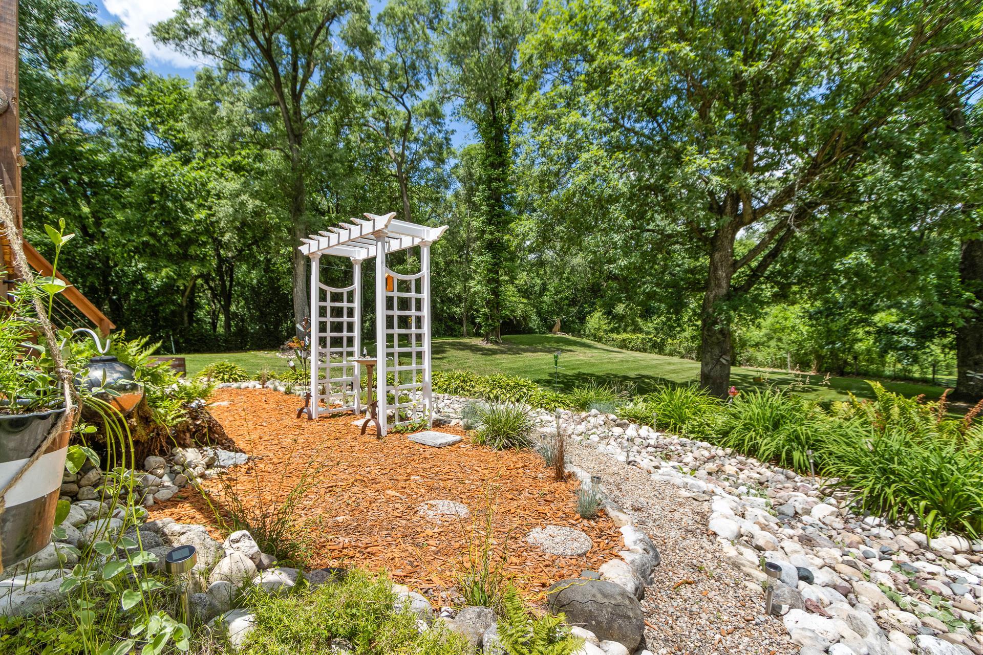 10328 W State Road 81