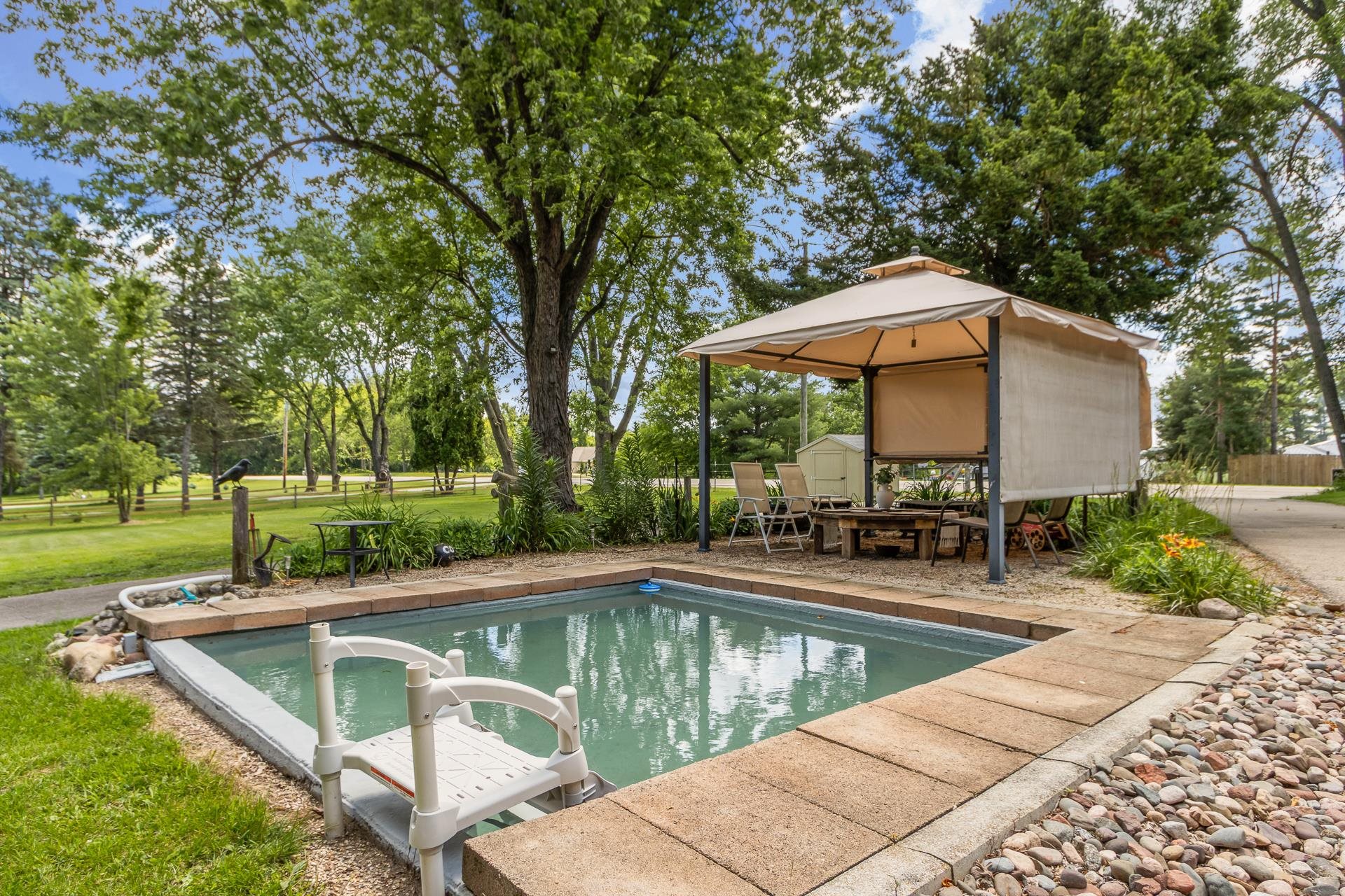 10328 W State Road 81