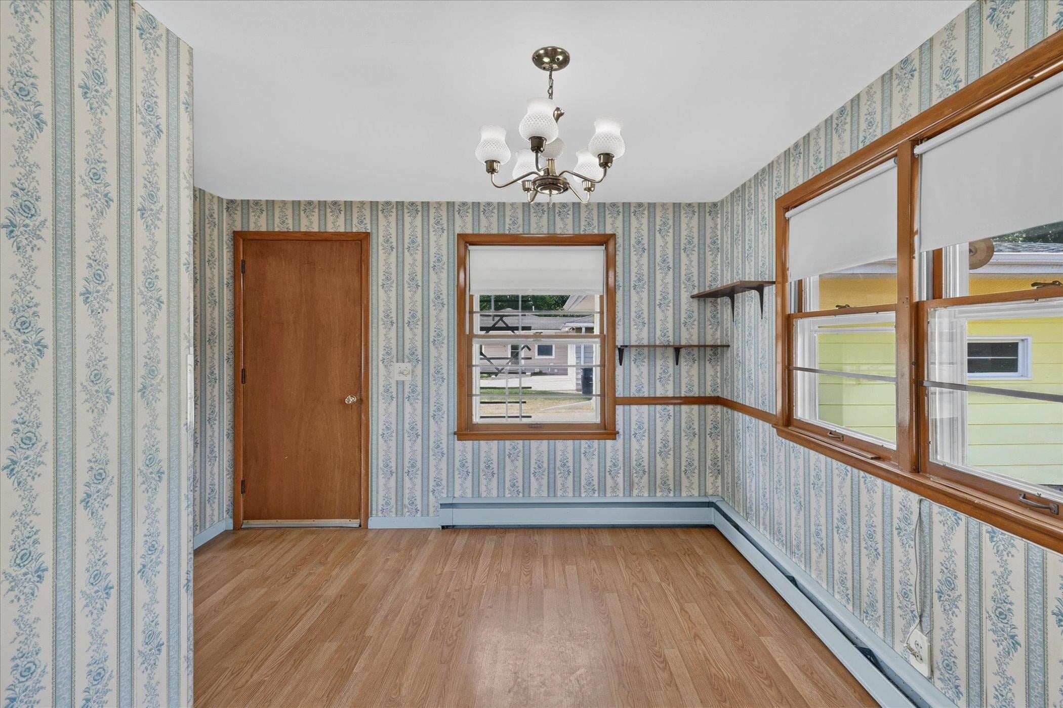 920 W Sunset Drive