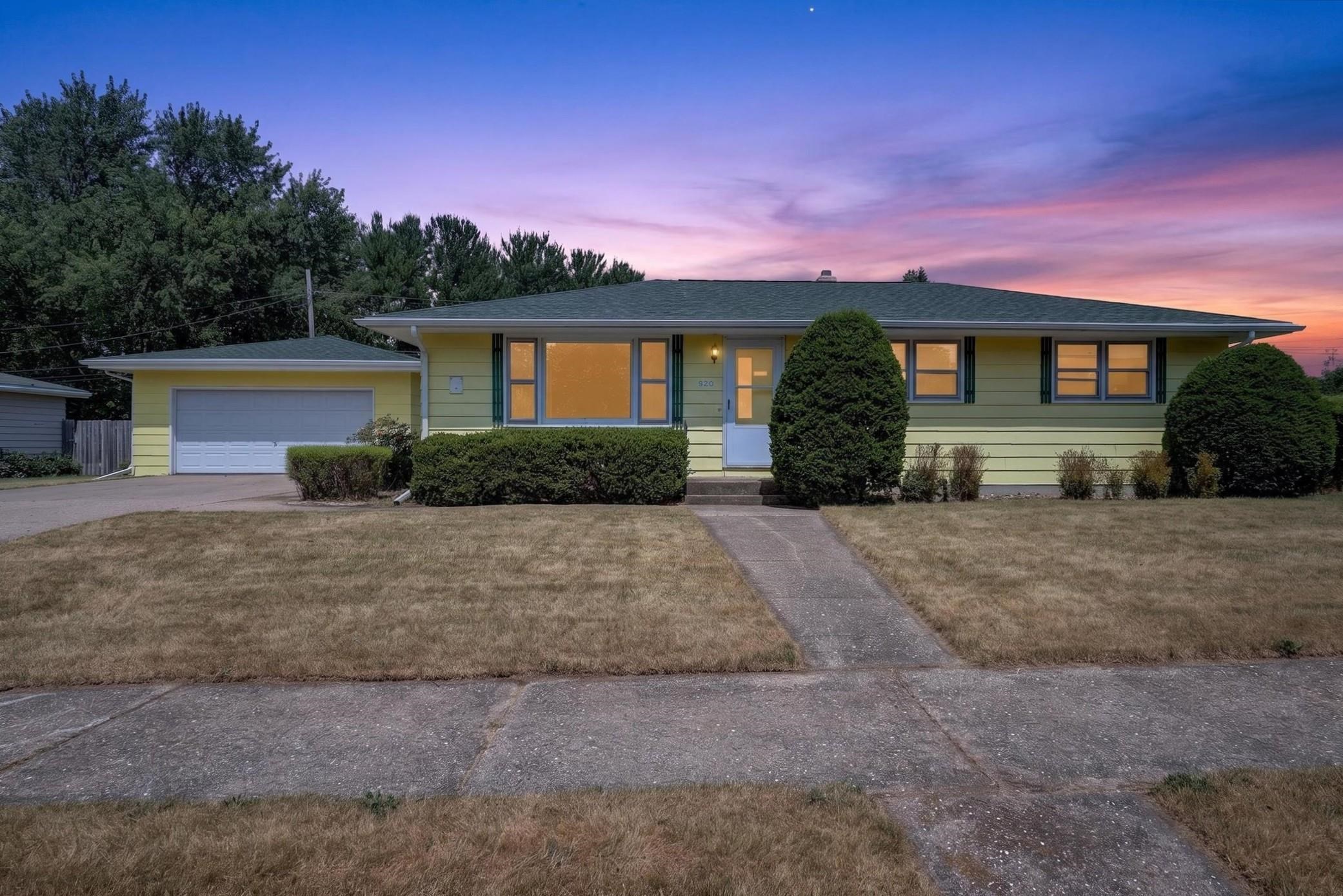 920 W Sunset Drive