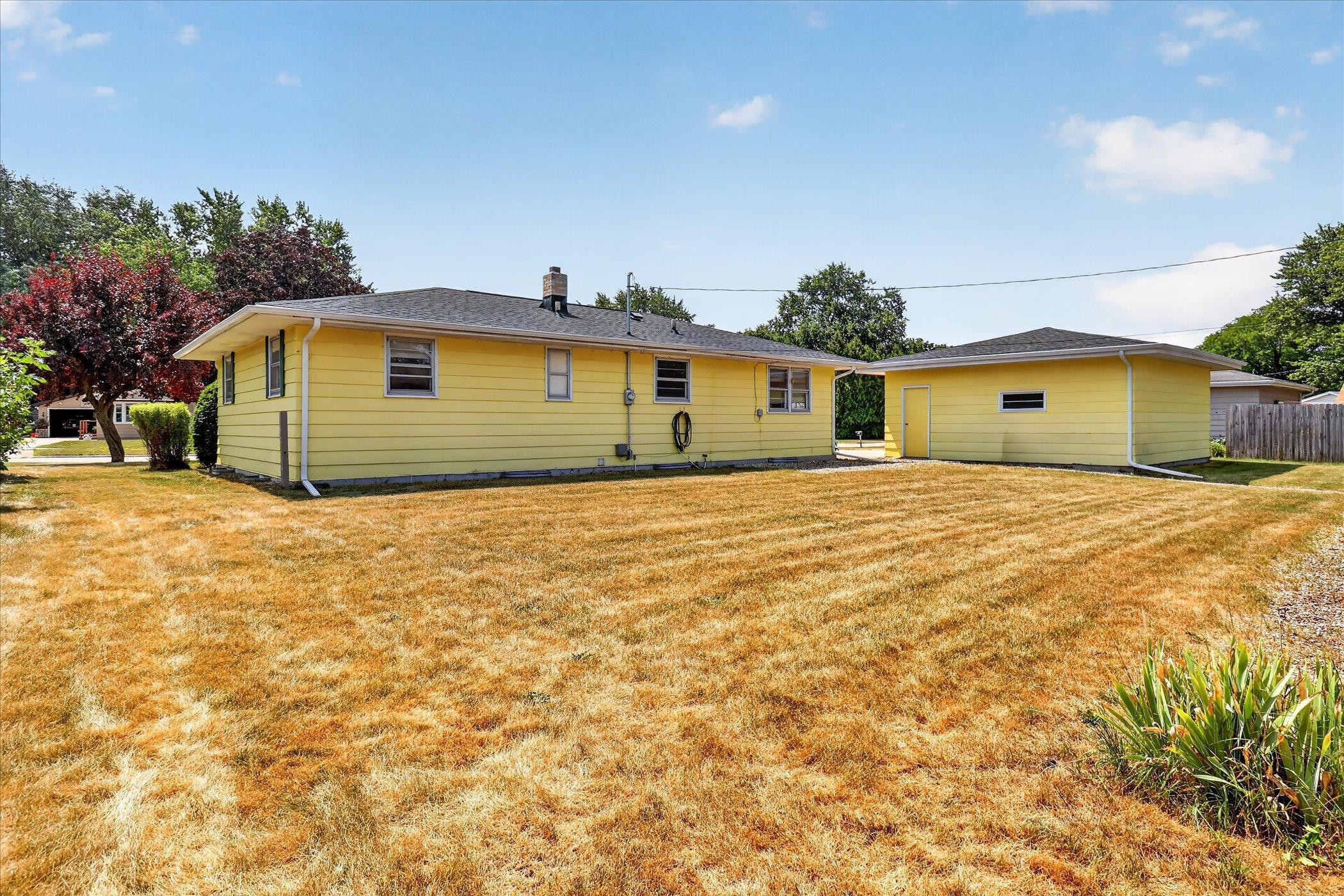 920 W Sunset Drive