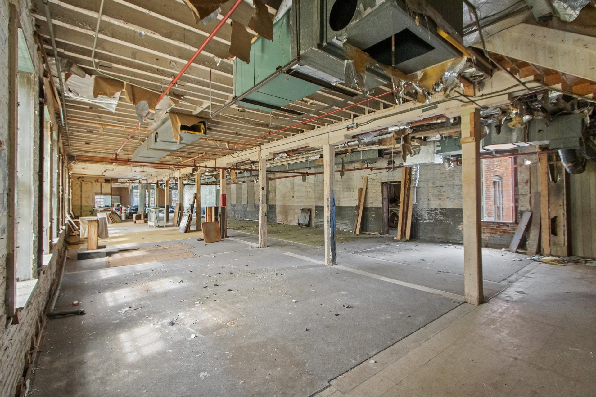 340 N Franklin Street