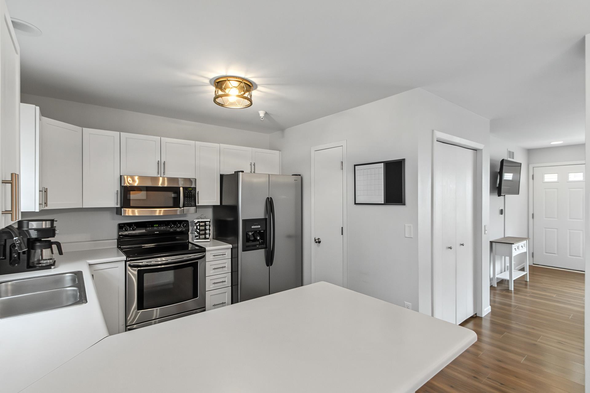 6649 Raymond Road Unit: 10