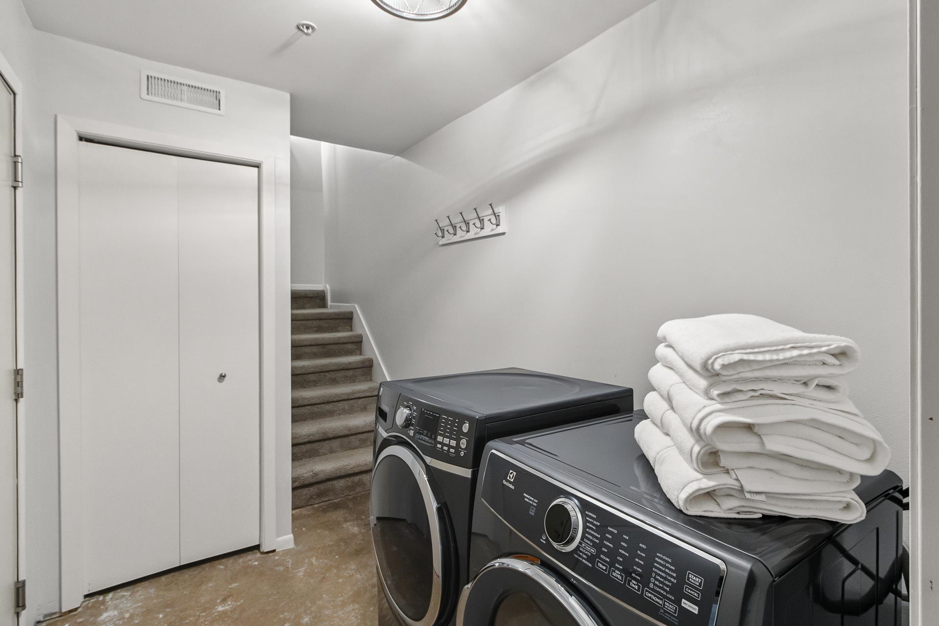 6649 Raymond Road Unit: 10