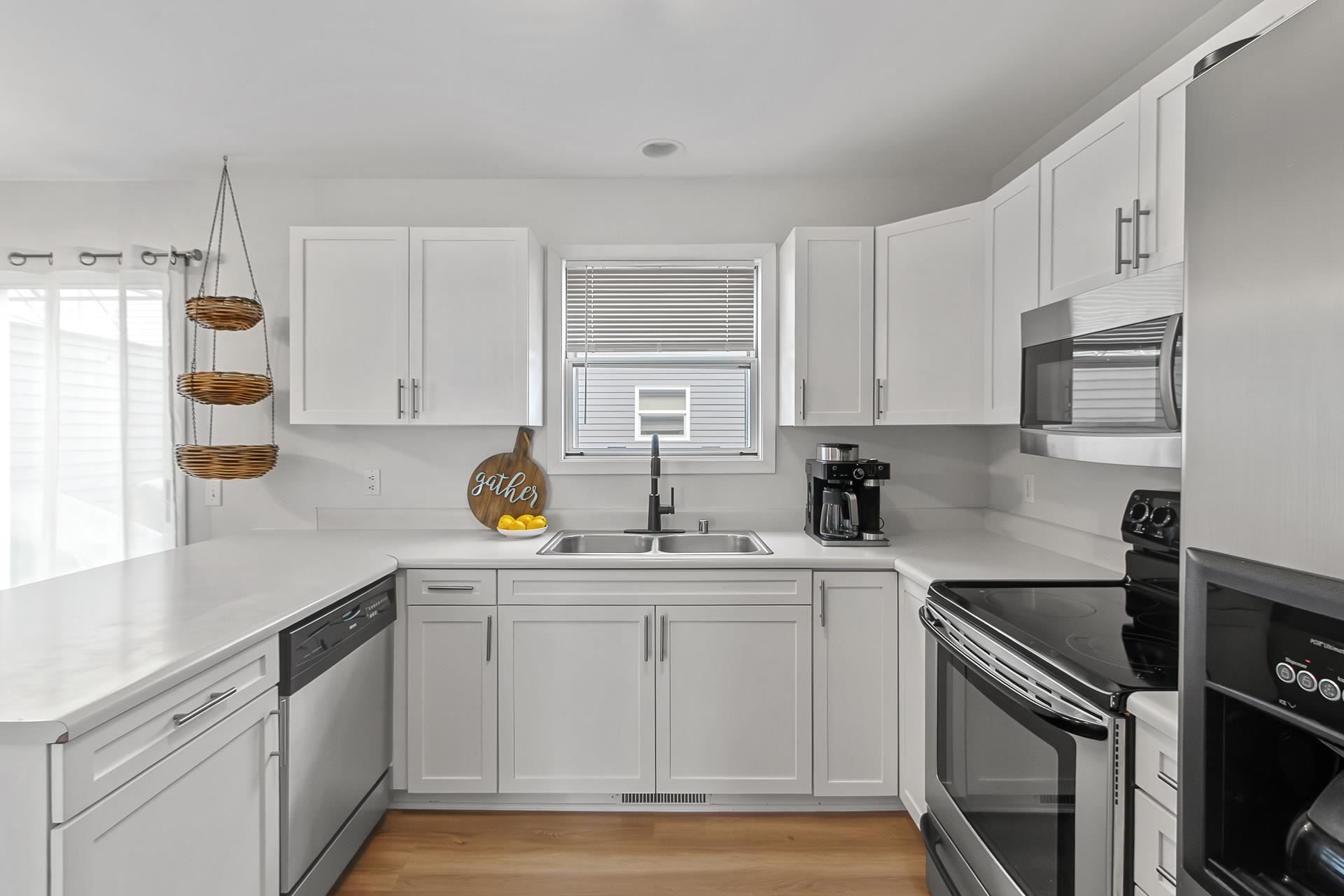 6649 Raymond Road Unit: 10