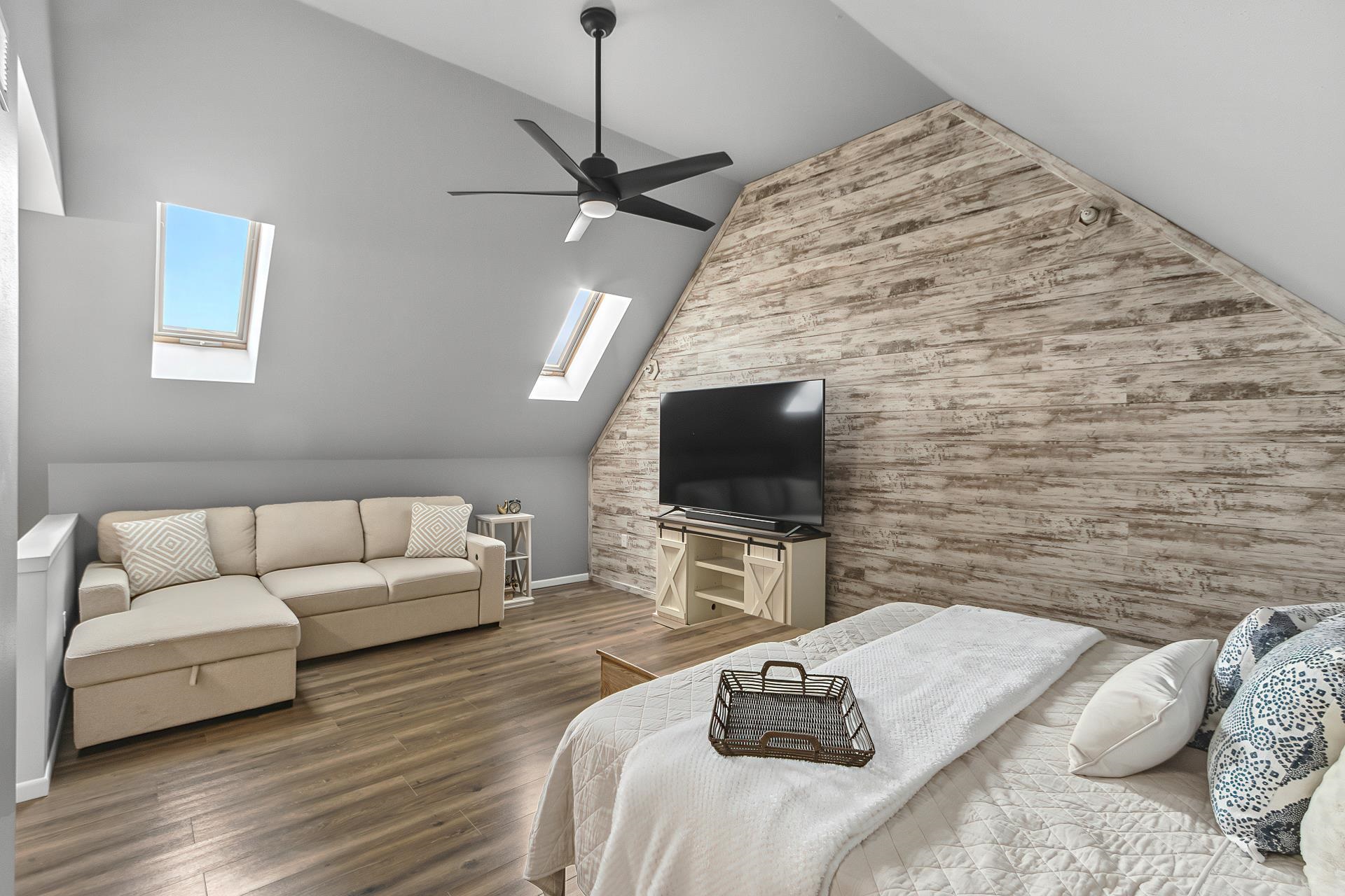 6649 Raymond Road Unit: 10