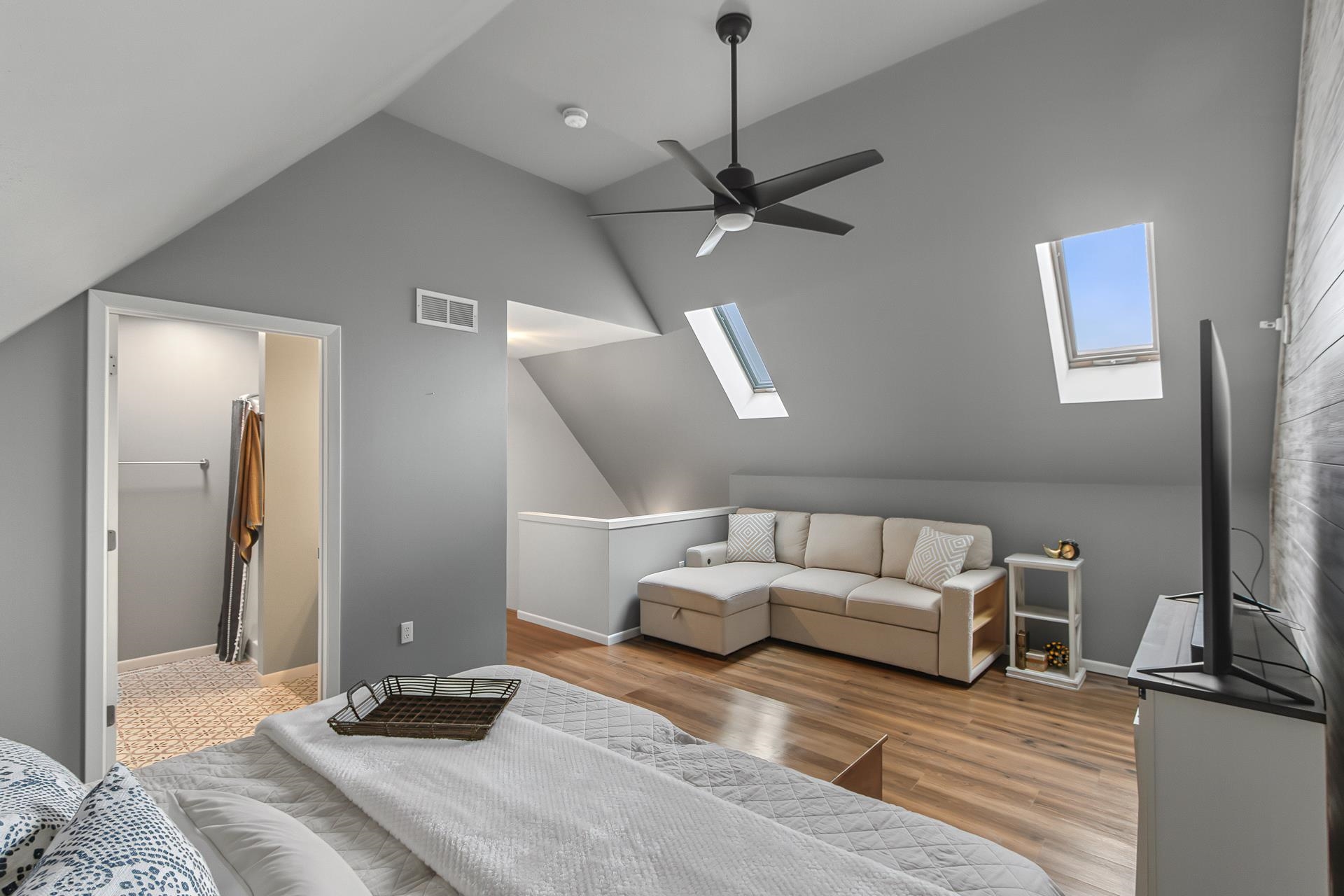 6649 Raymond Road Unit: 10