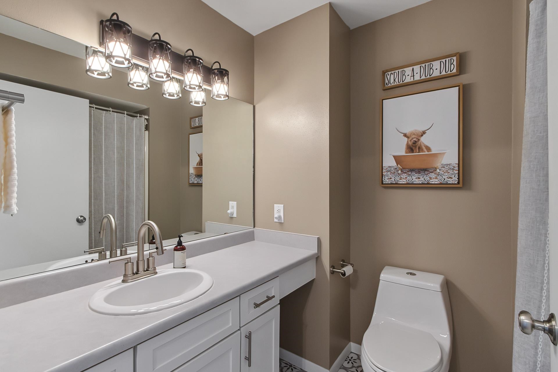 6649 Raymond Road Unit: 10