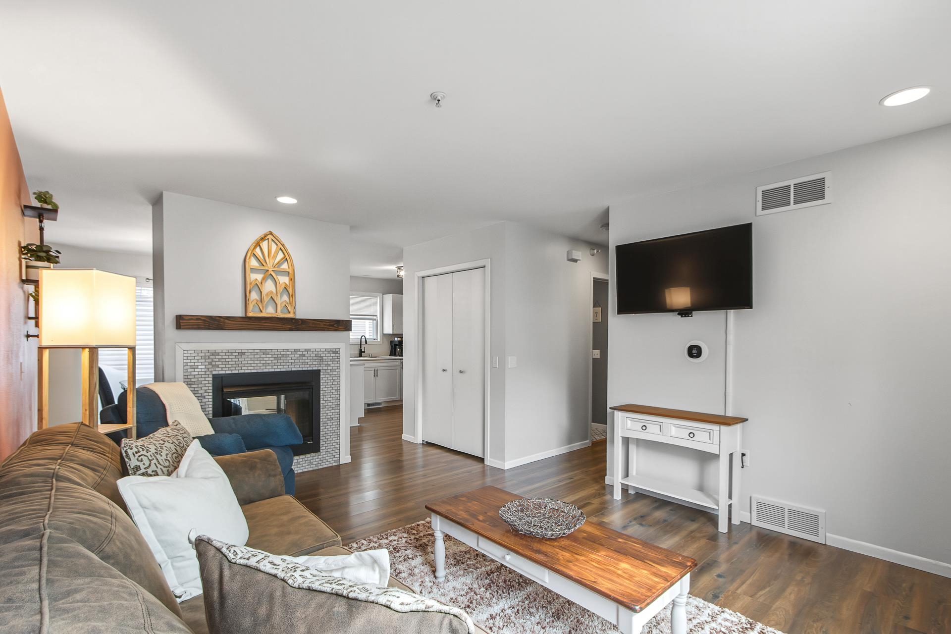 6649 Raymond Road Unit: 10