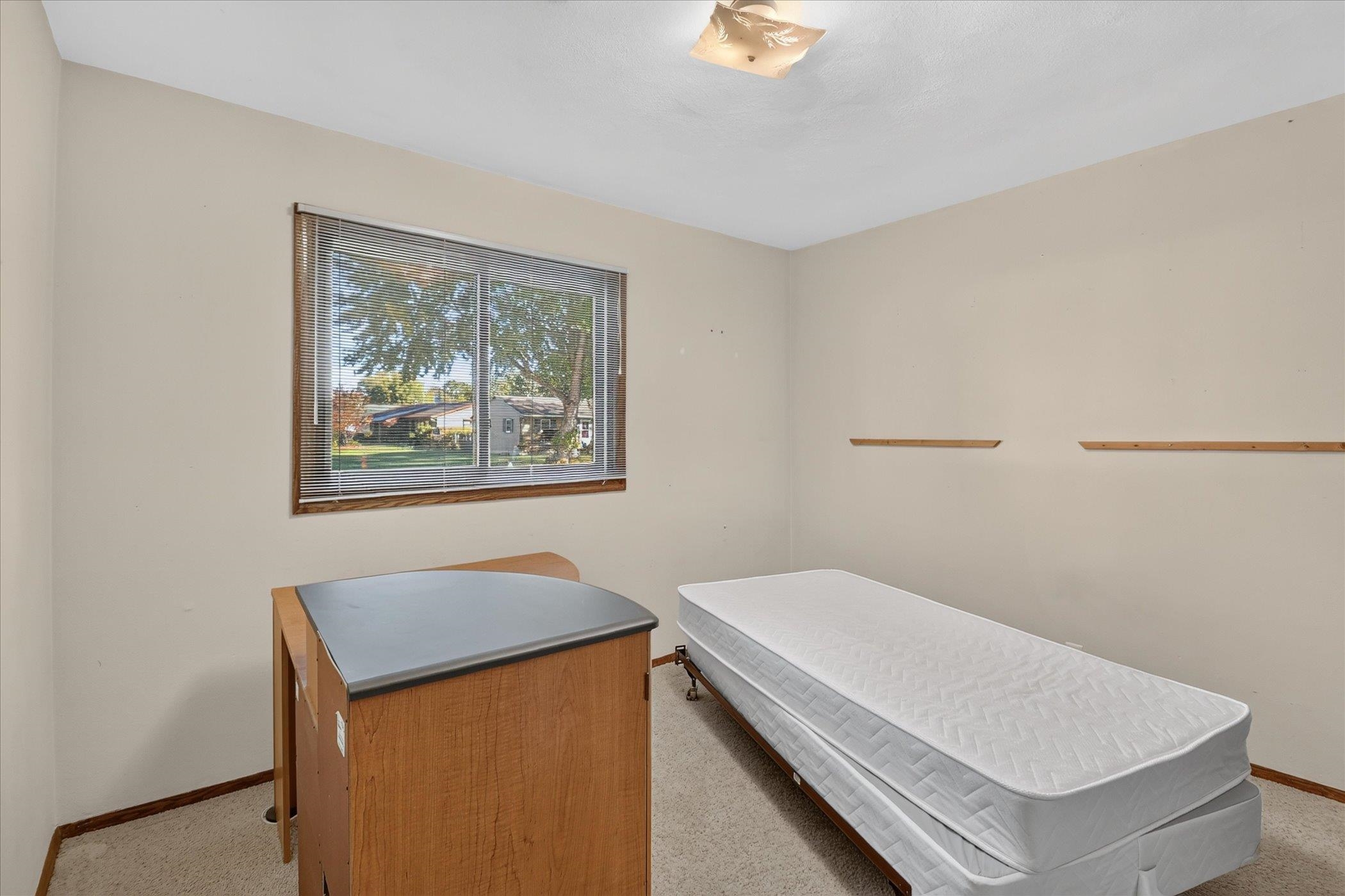 2528 Lilac Lane