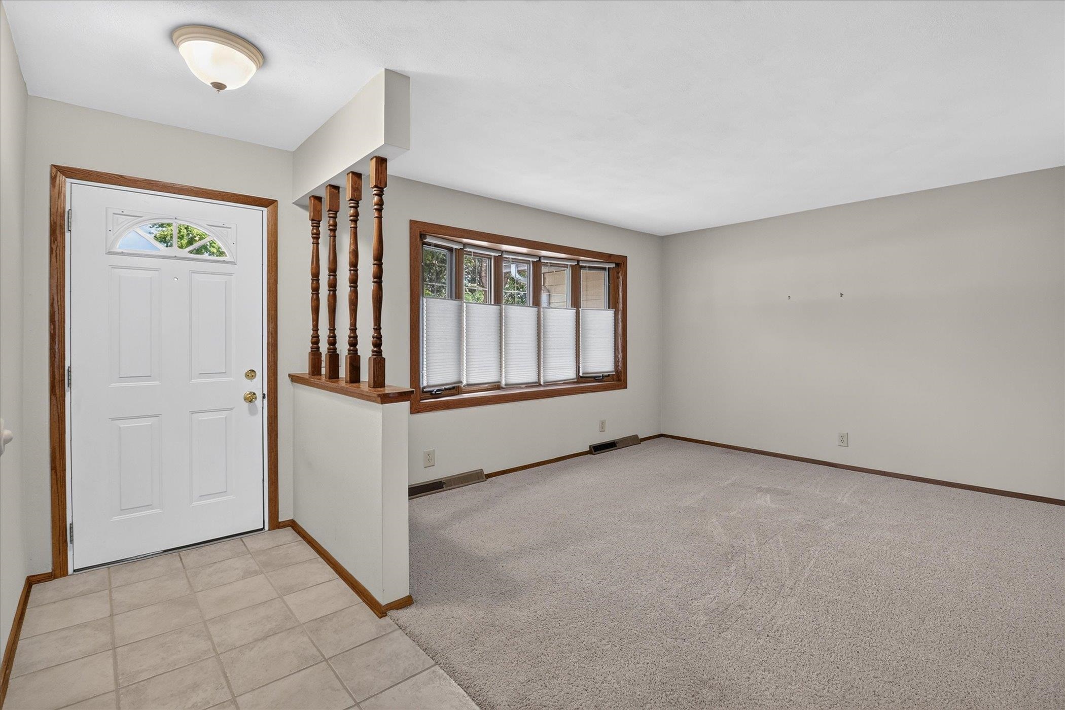 2528 Lilac Lane