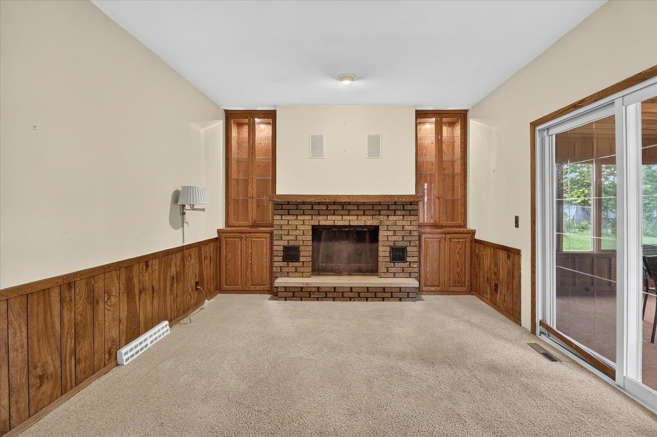2528 Lilac Lane