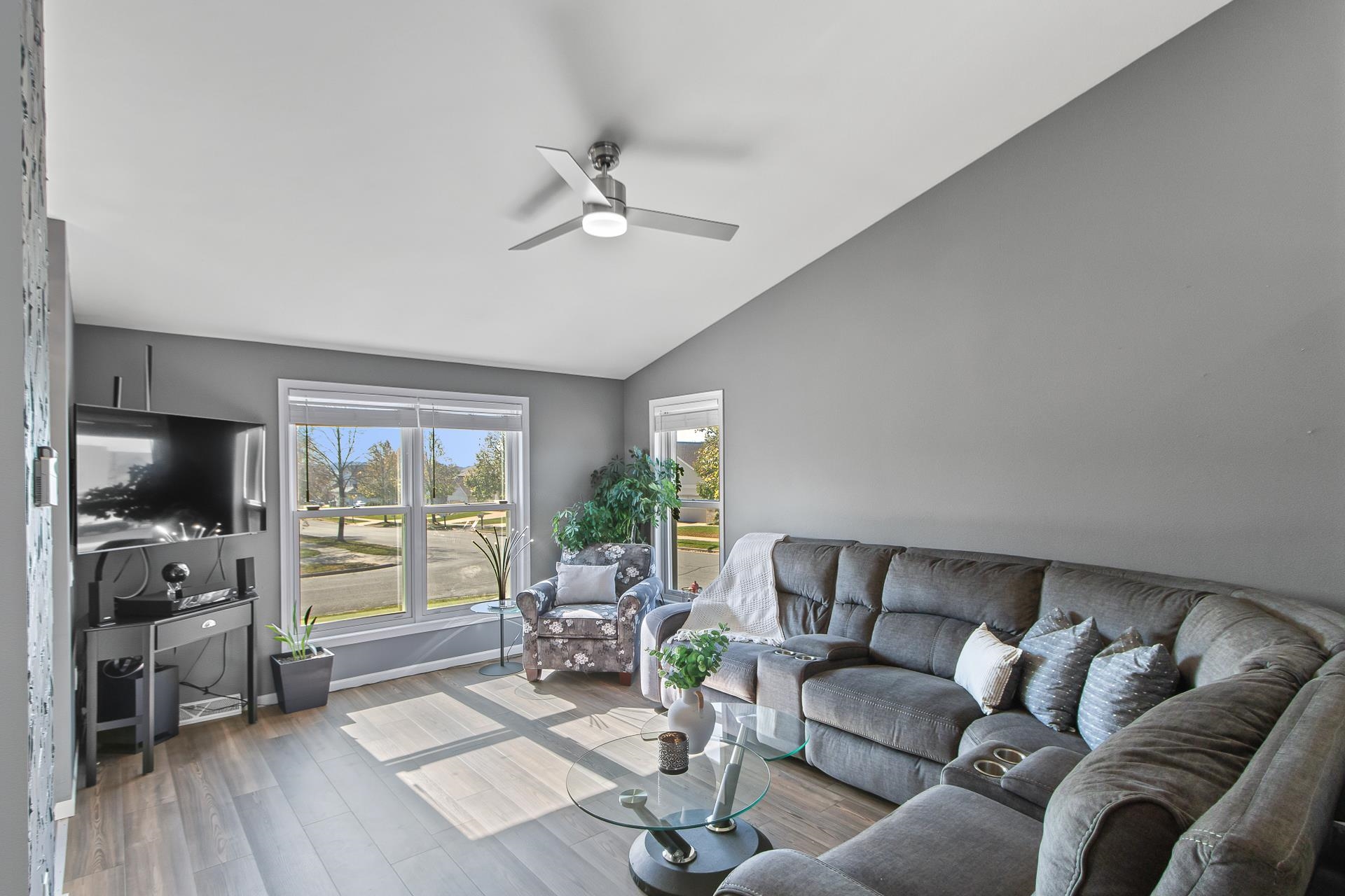 6538 Appleglen Lane