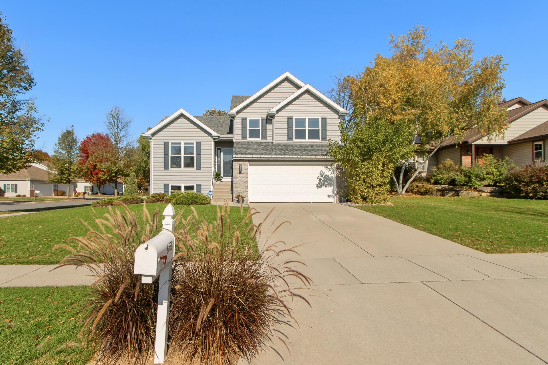 6538 Appleglen Lane