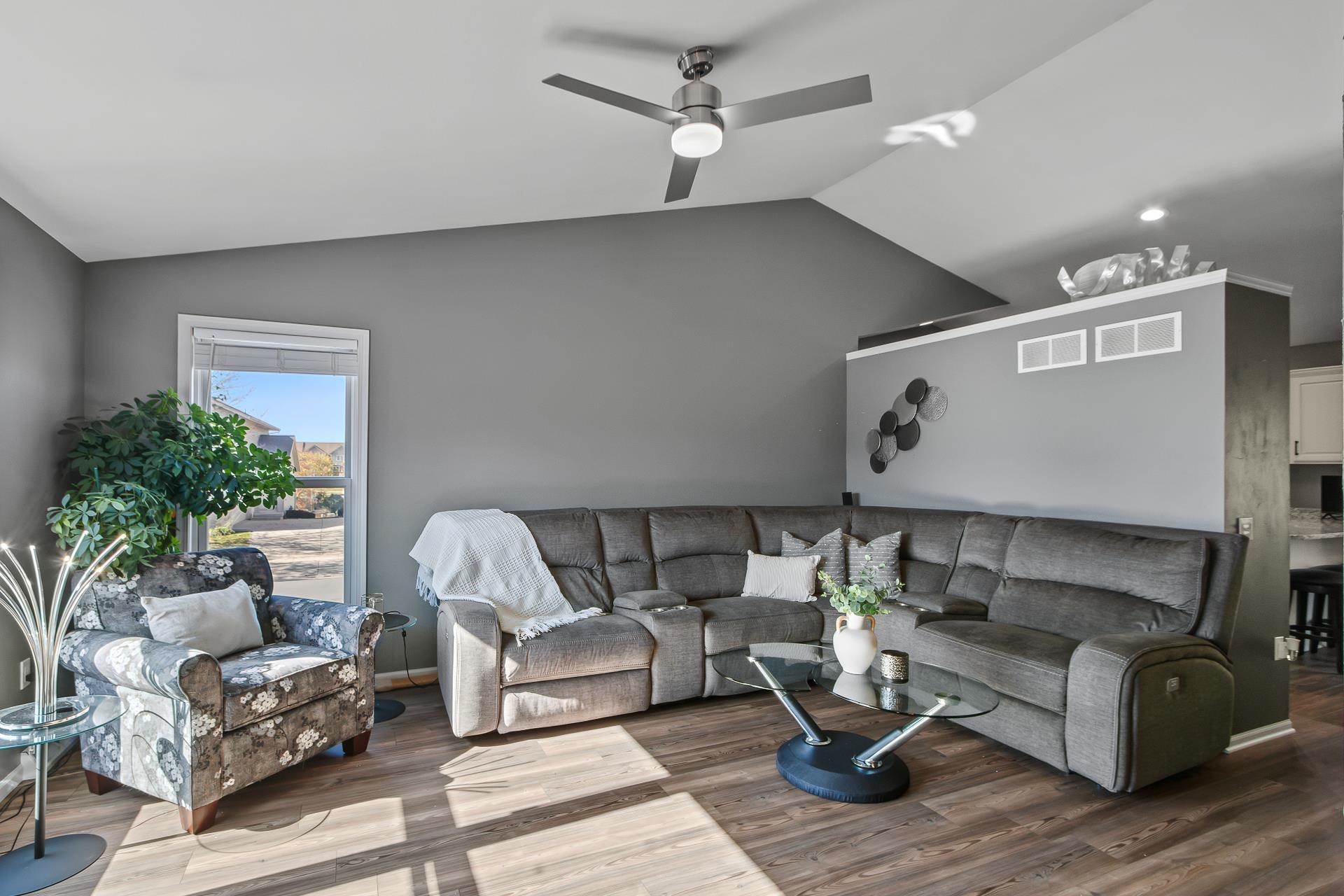 6538 Appleglen Lane