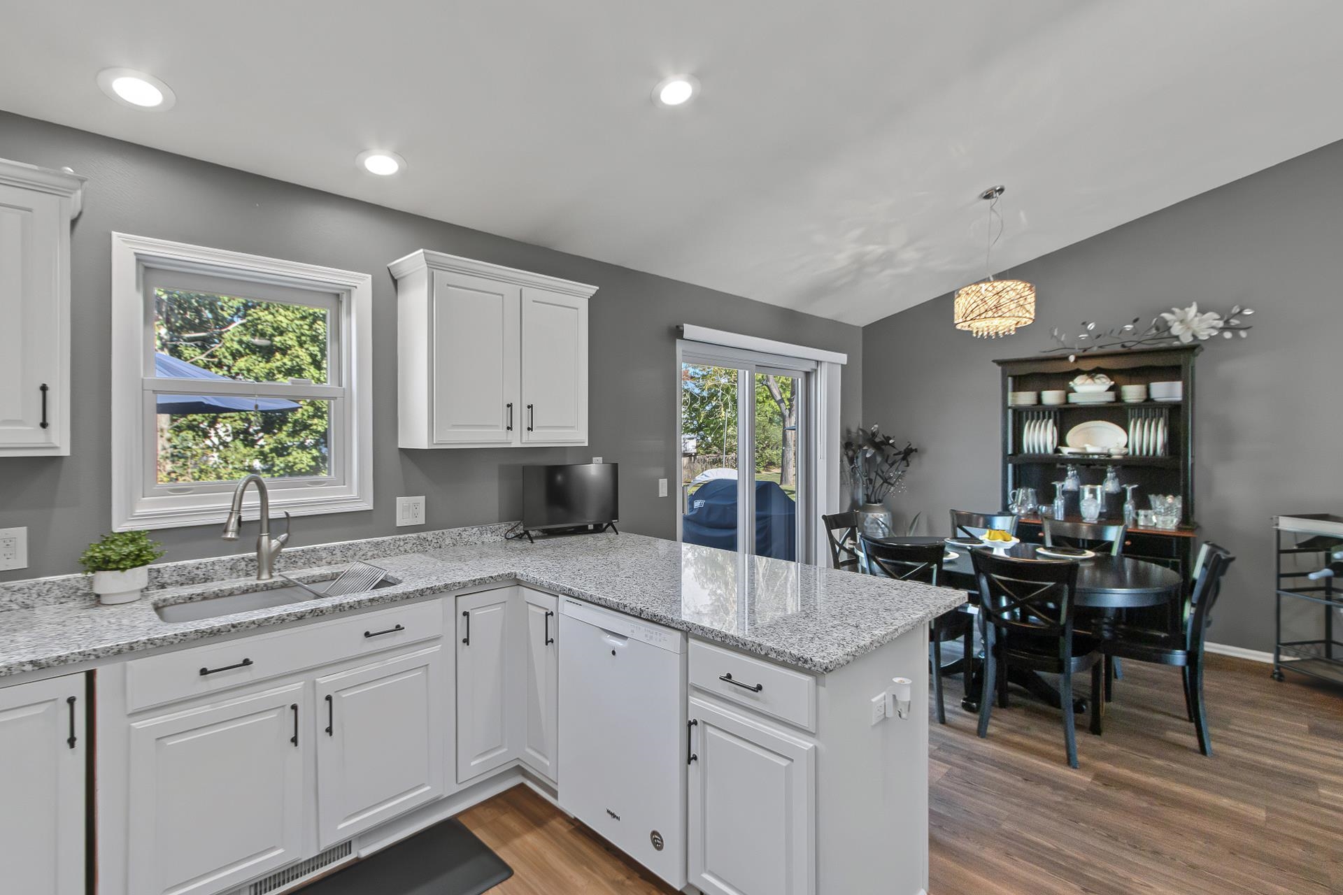 6538 Appleglen Lane