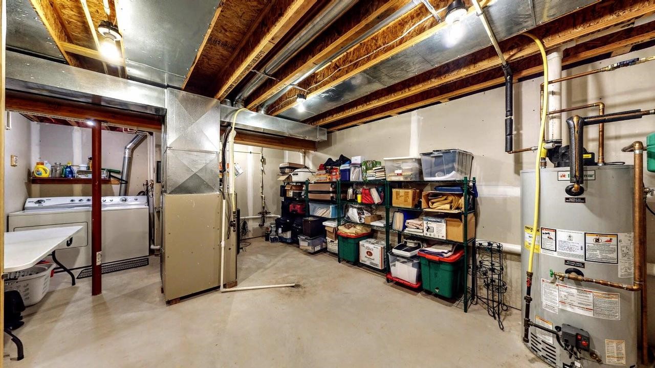 513 W Puerner Street