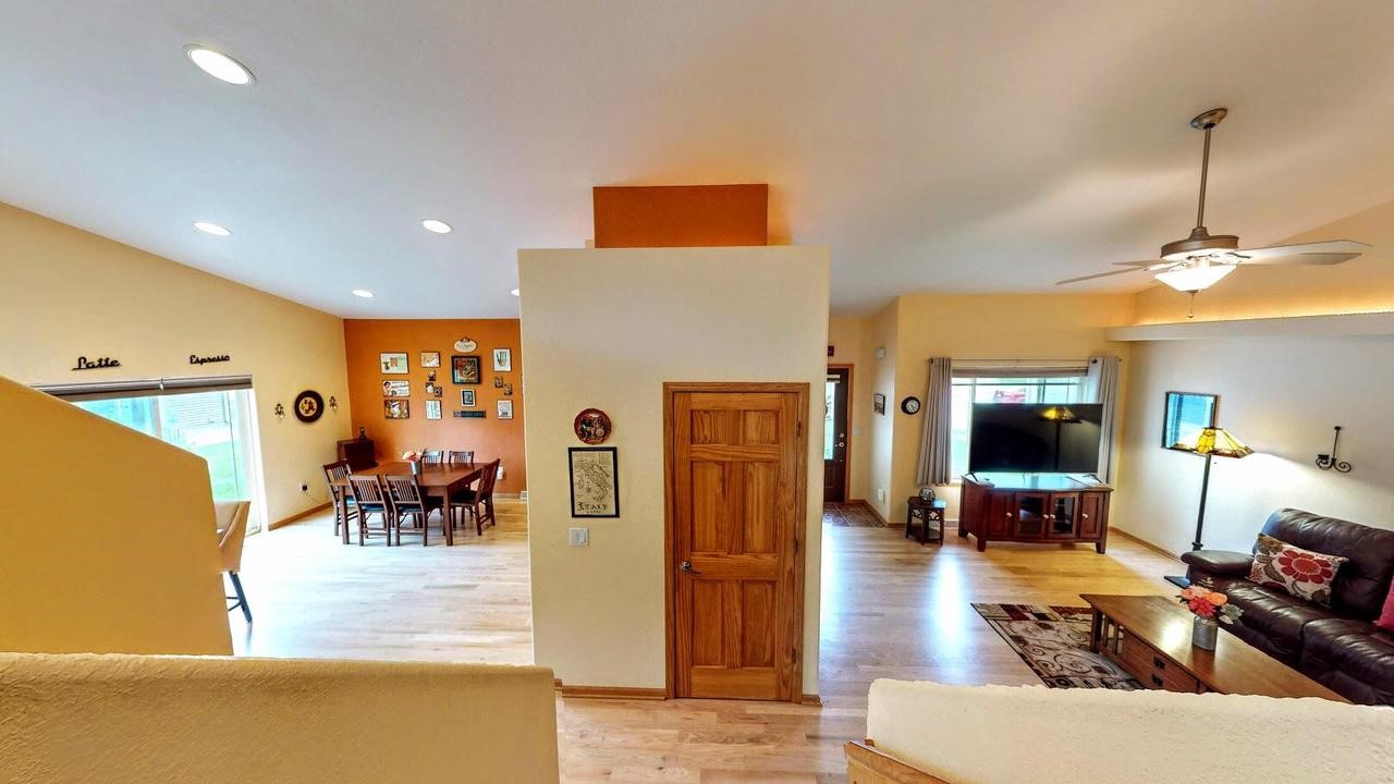 513 W Puerner Street